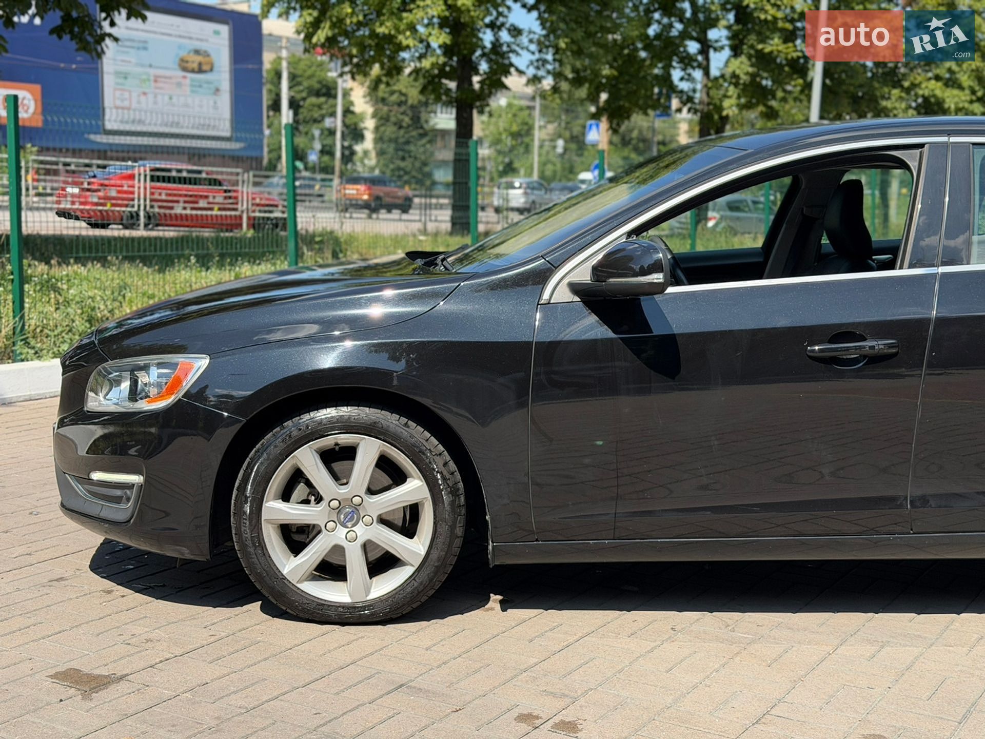 Volvo S60 2015 VIN YV126MFK5G2392022 фото оголошення 7 з 25
