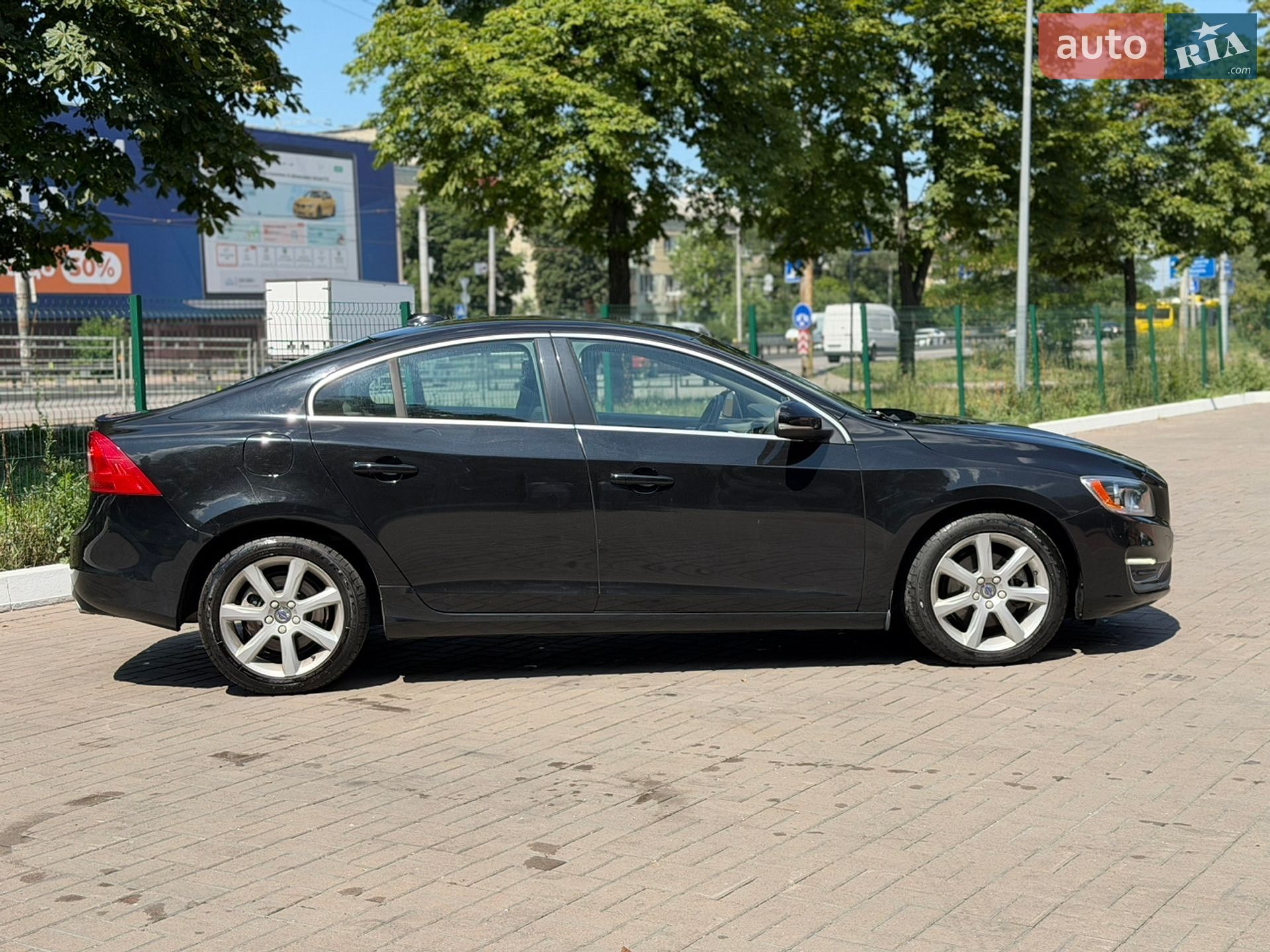 Volvo S60 2015 VIN YV126MFK5G2392022 фото оголошення 8 з 25