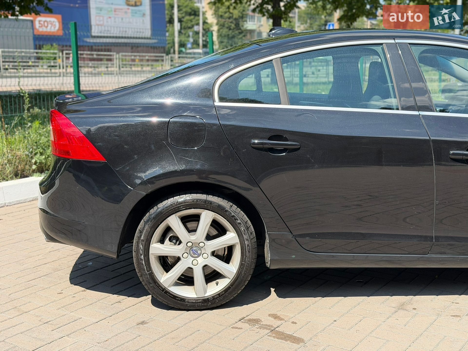 Volvo S60 2015 VIN YV126MFK5G2392022 фото оголошення 10 з 25