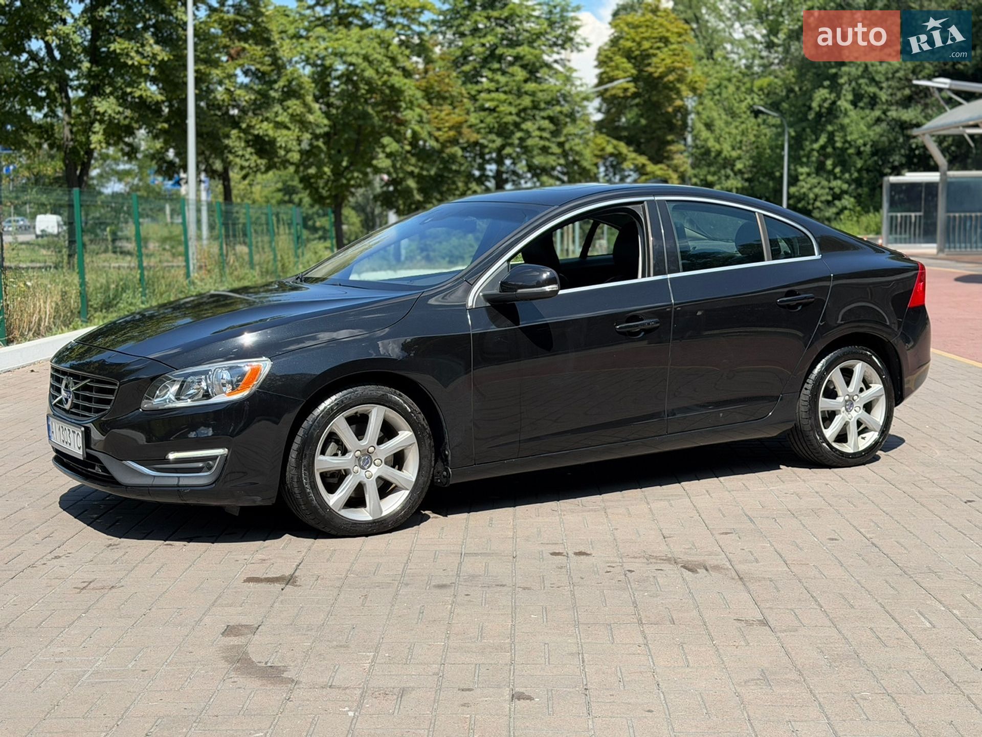 Volvo S60 2015 VIN YV126MFK5G2392022 фото оголошення 14 з 25