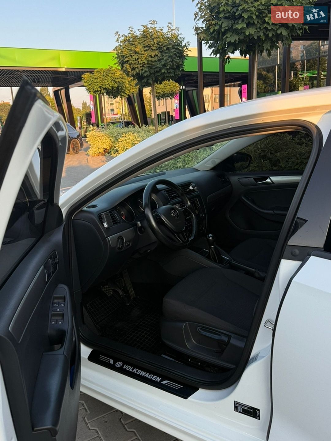 Volkswagen Jetta 2016 VIN WVWZZZ16ZGM014275 фото оголошення 12 з 21