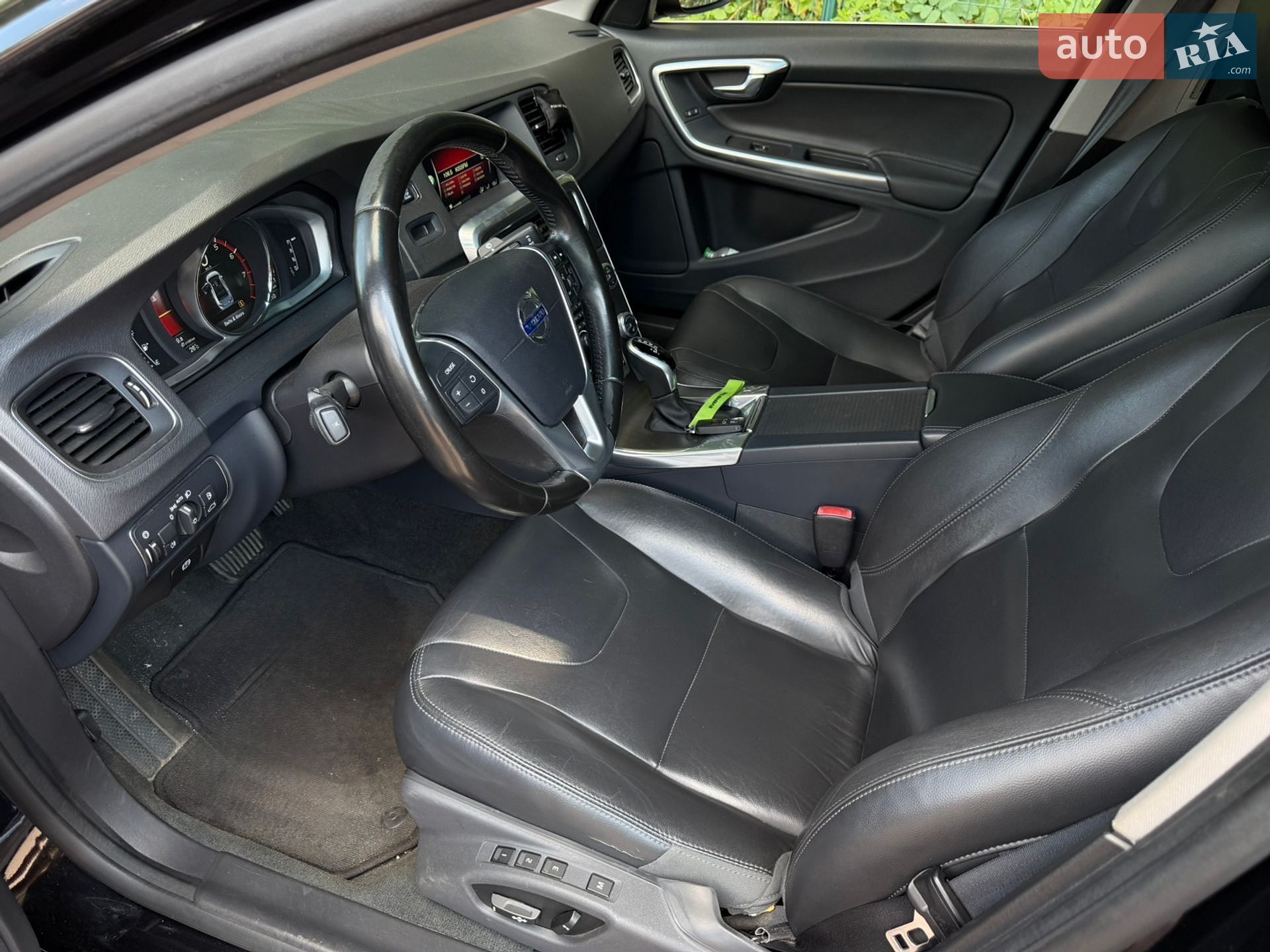 Volvo S60 2015 VIN YV126MFK5G2392022 фото оголошення 22 з 25