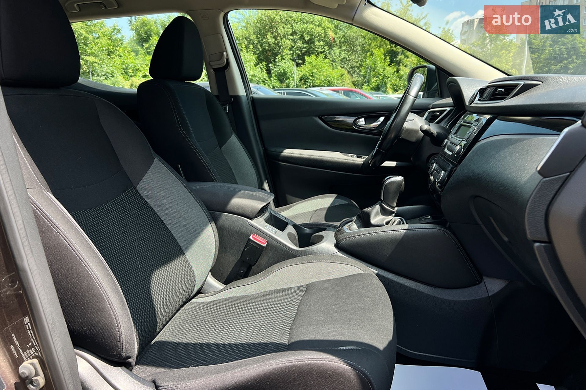Nissan Qashqai 2018 VIN SJNFEAJ11U2446302 фото оголошення 18 з 21