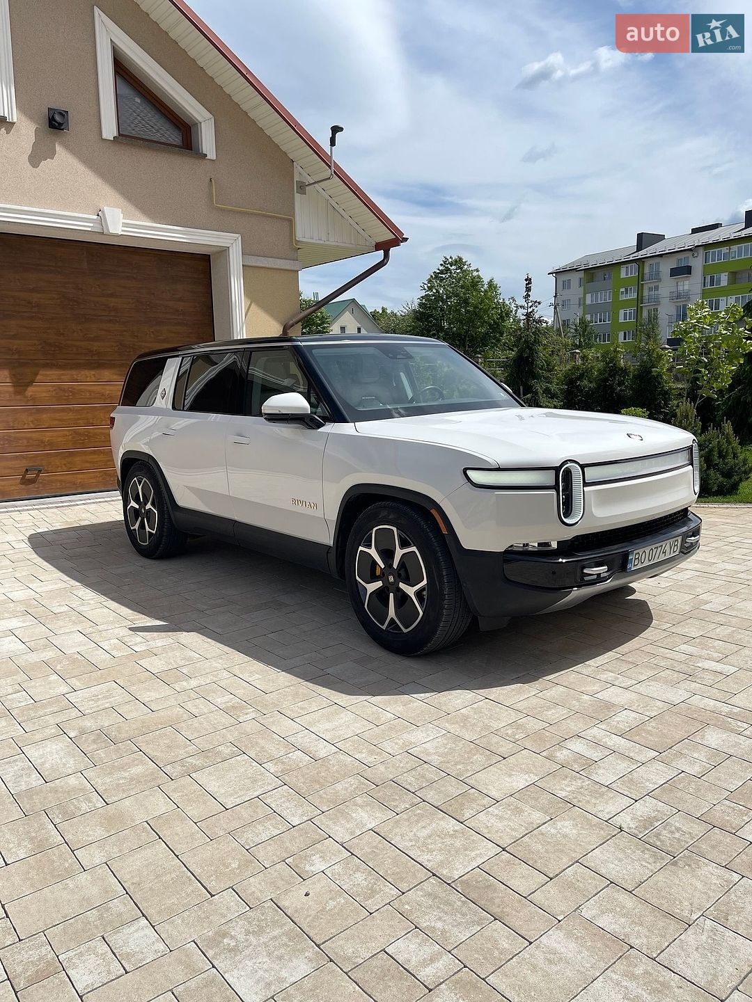 Rivian R1S 2023 VIN 7PDSGABA9PN028224 фото оголошення 9 з 39