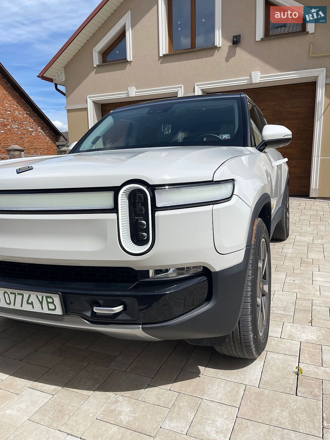 Rivian R1S 2023 VIN 7PDSGABA9PN028224 фото оголошення 14 з 39