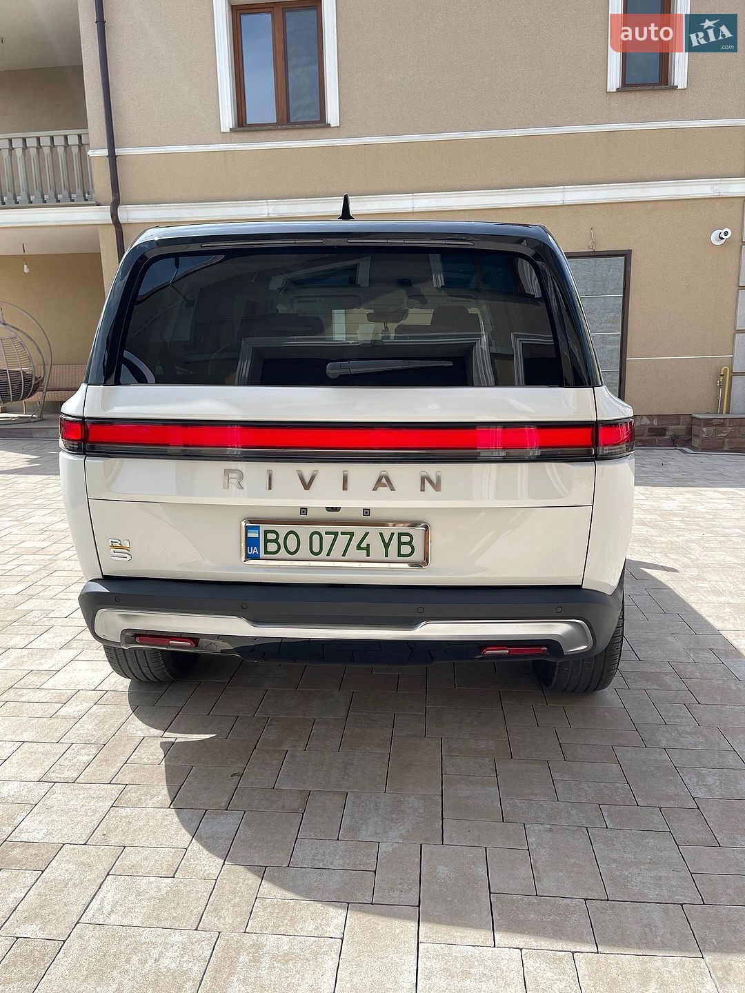 Rivian R1S 2023 VIN 7PDSGABA9PN028224 фото оголошення 16 з 39