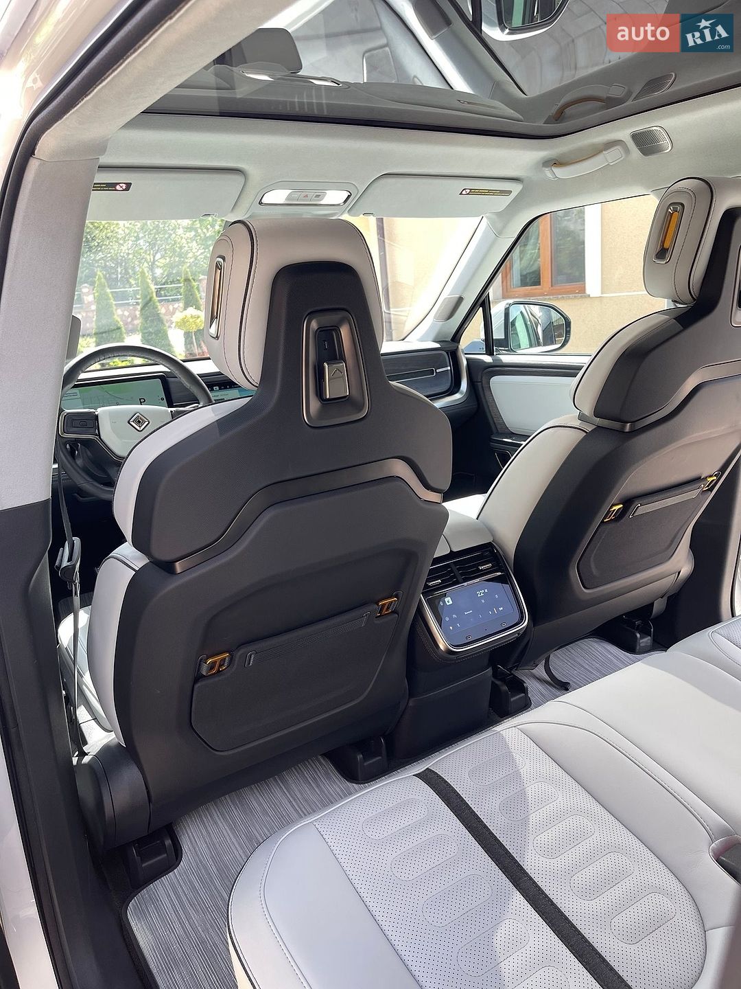 Rivian R1S 2023 VIN 7PDSGABA9PN028224 фото оголошення 31 з 39