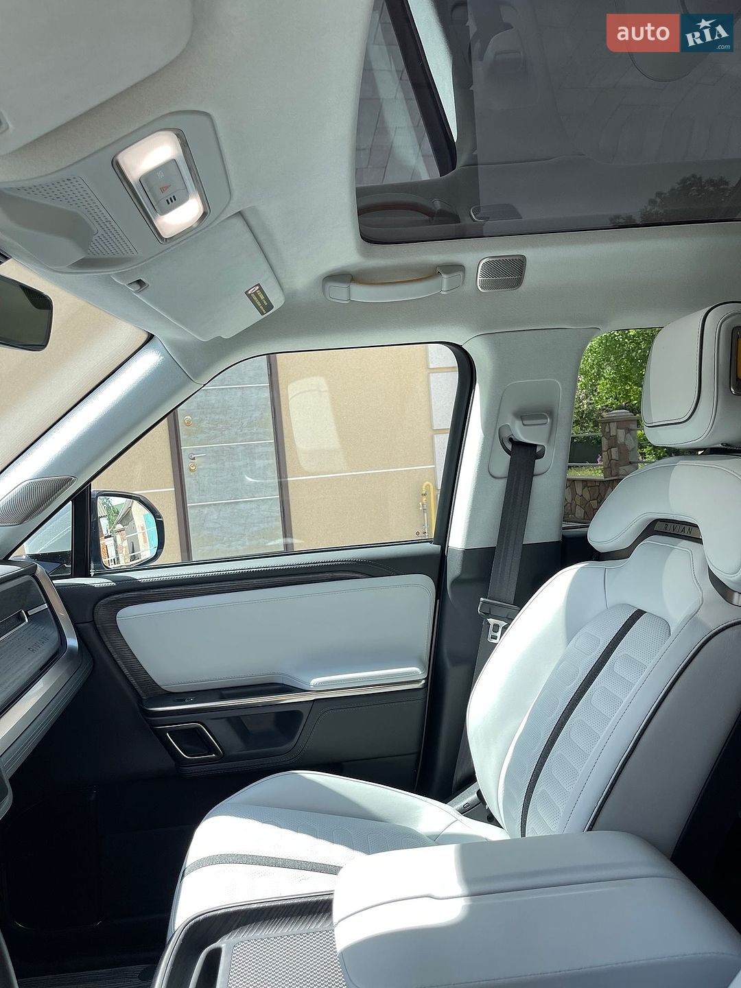 Rivian R1S 2023 VIN 7PDSGABA9PN028224 фото оголошення 25 з 39