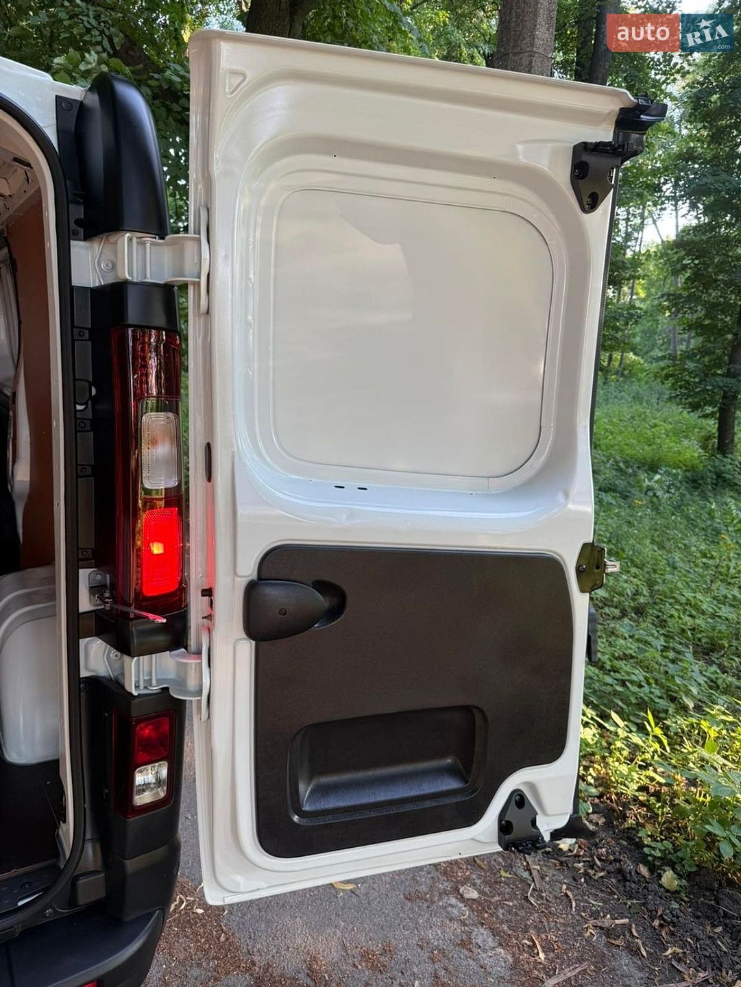 Renault Trafic 2024 VIN VF1FL000973183889 фото оголошення 28 з 65