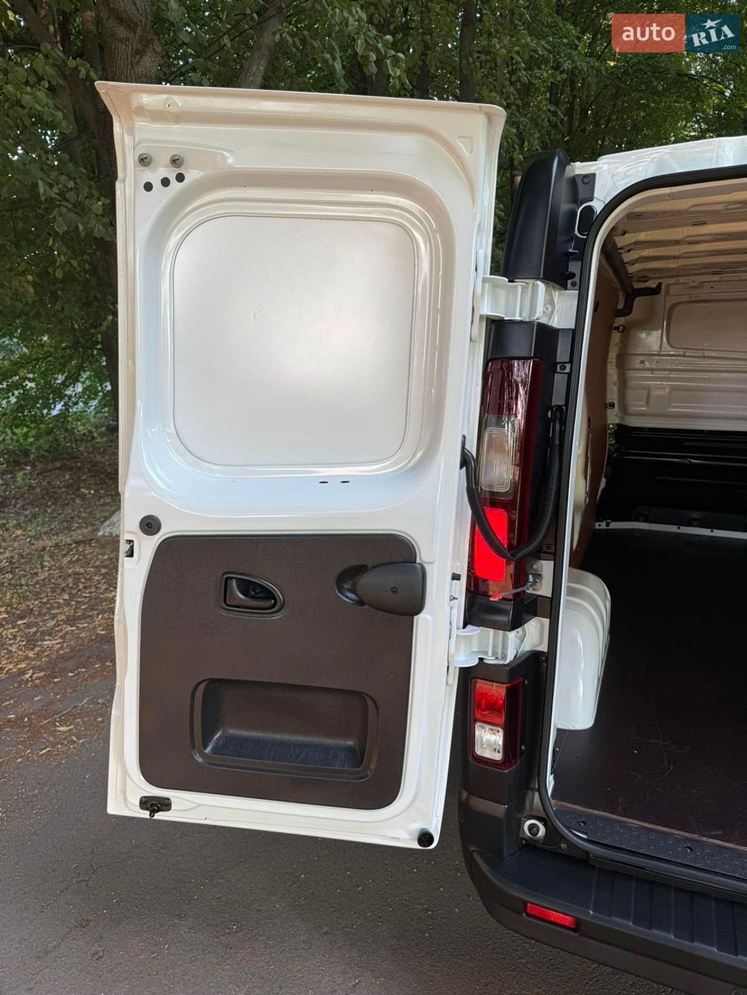 Renault Trafic 2024 VIN VF1FL000973183889 фото оголошення 52 з 65