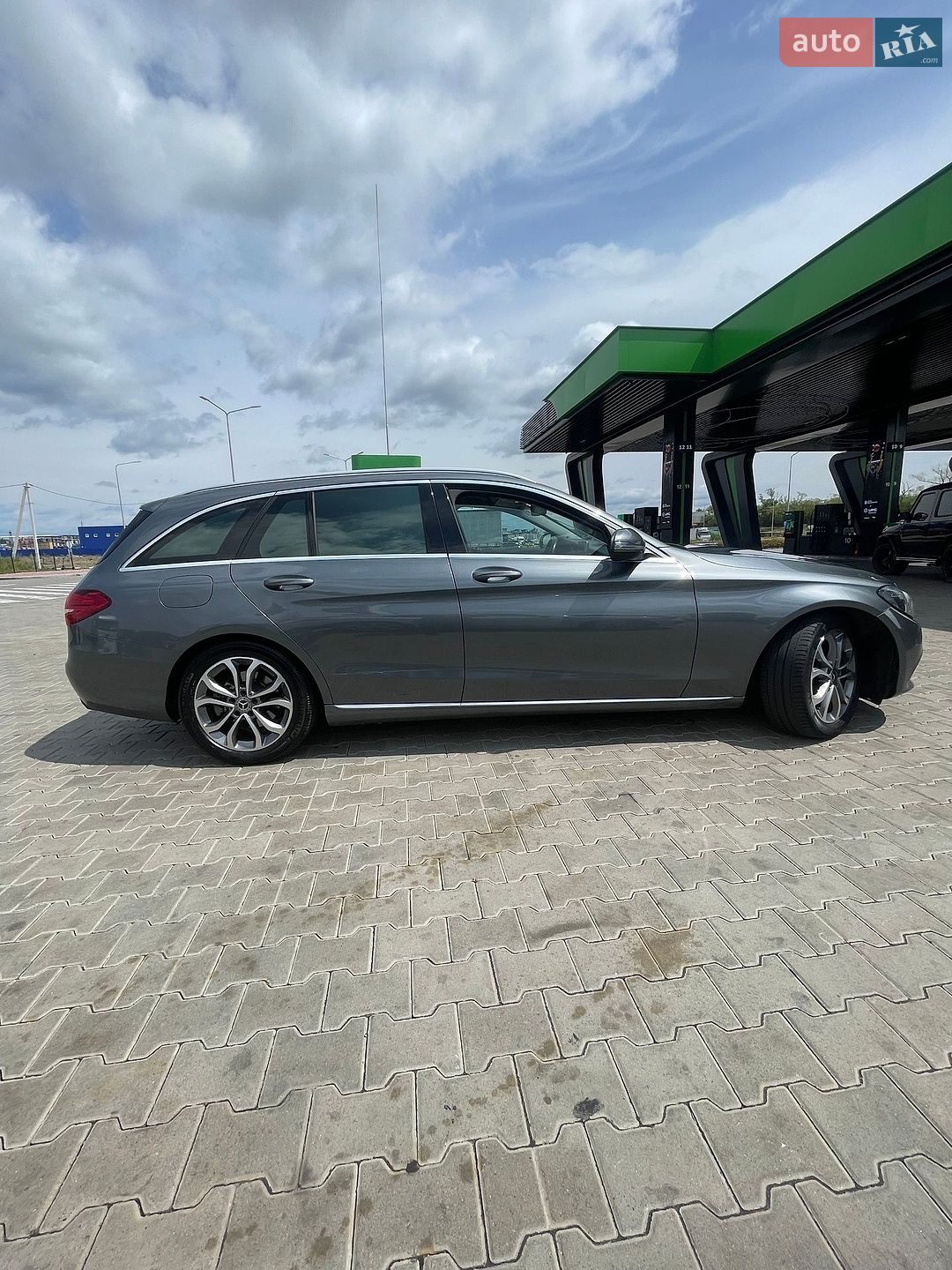 Mercedes-Benz C-Class 2017 VIN WDD2052041F584489 фото оголошення 11 з 20