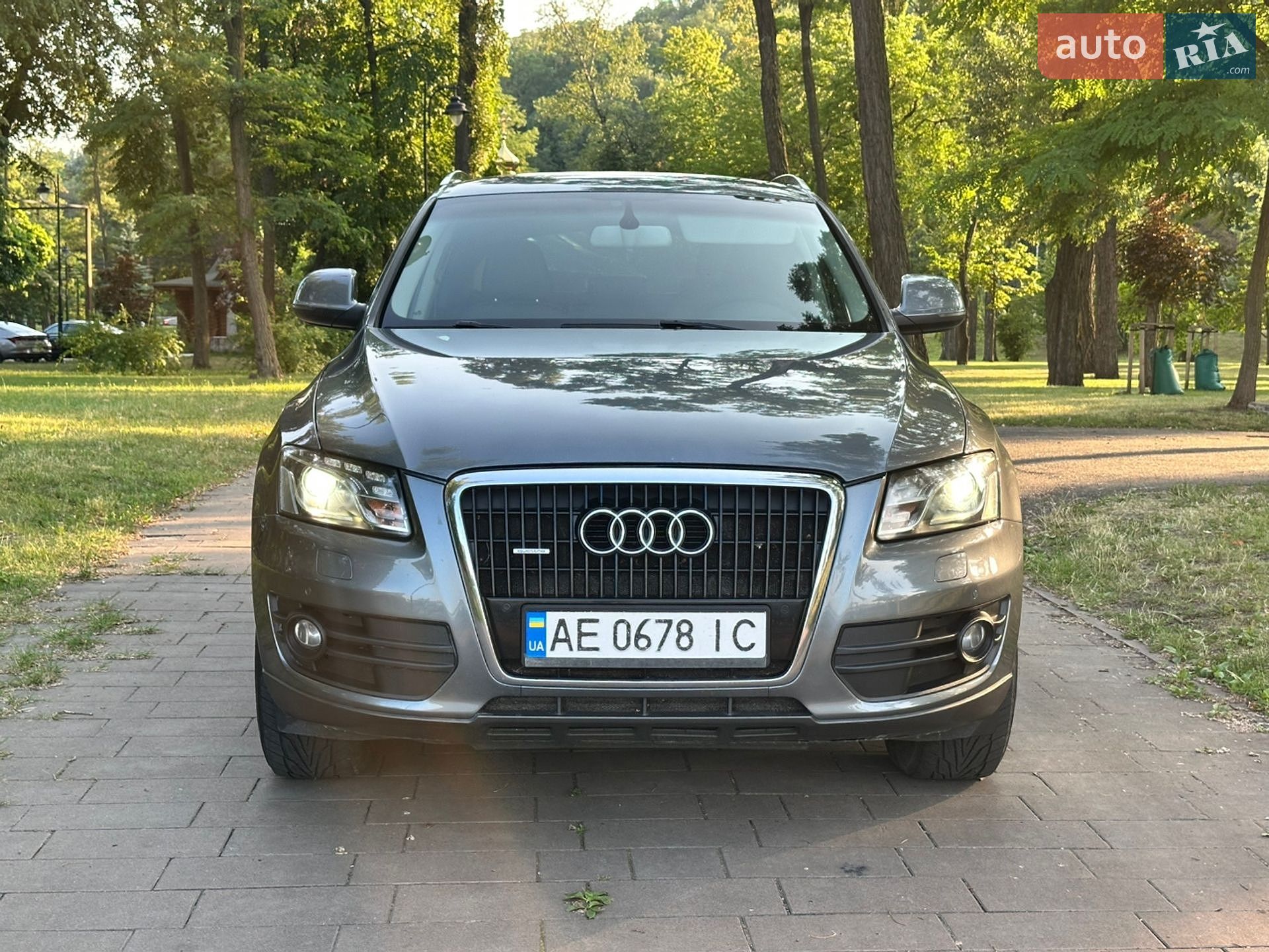 Audi Q5 2012 VIN WAUZZZ8RXCA083064 фото оголошення 2 з 35
