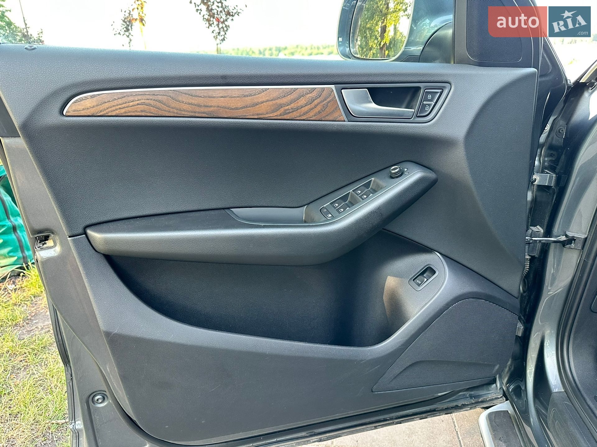 Audi Q5 2012 VIN WAUZZZ8RXCA083064 фото оголошення 14 з 35