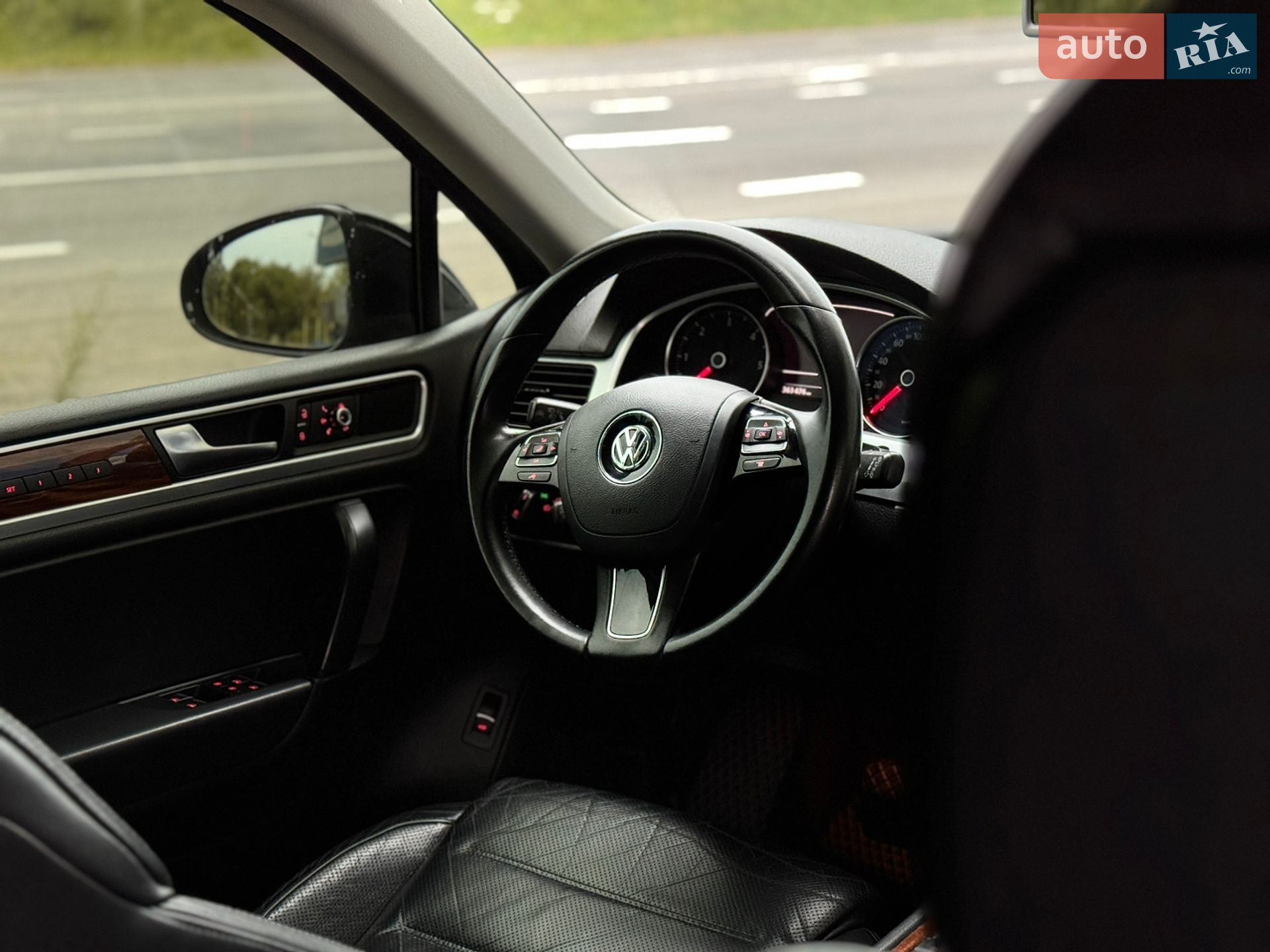 Volkswagen Touareg 2010 VIN WVGZZZ7PZBD001361 фото оголошення 7 з 41