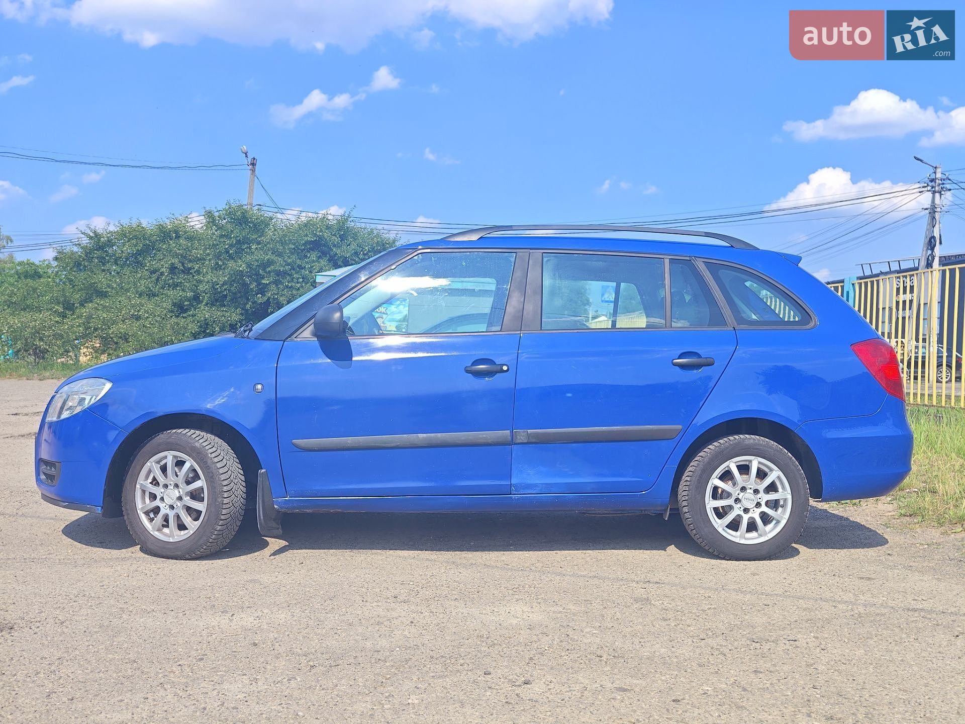 Skoda Fabia 2009 VIN TMBFH65J5A3089989 фото оголошення 2 з 27
