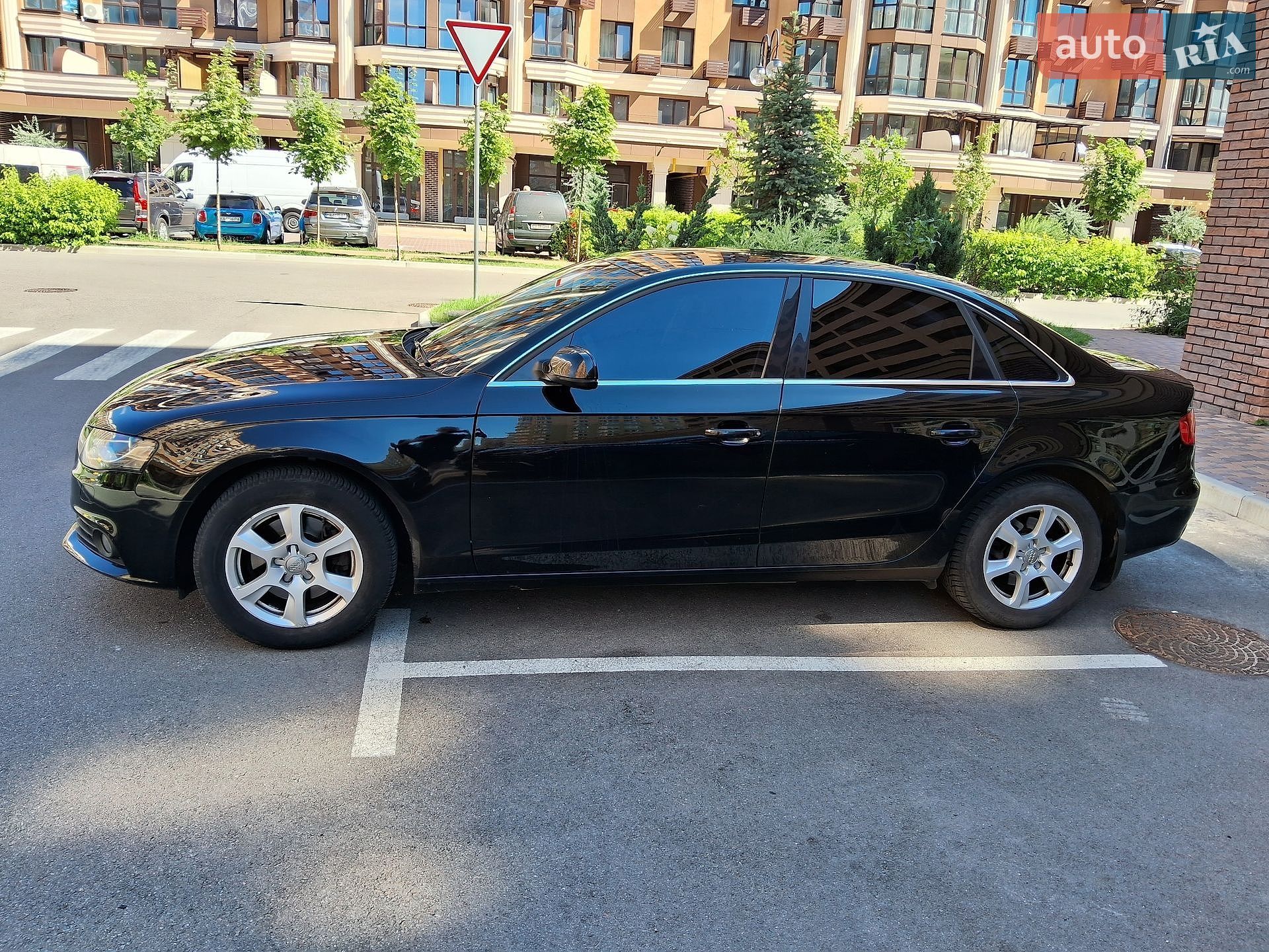 Audi A4 2010 VIN WAUZZZ8KXAA139424 фото оголошення 3 з 12
