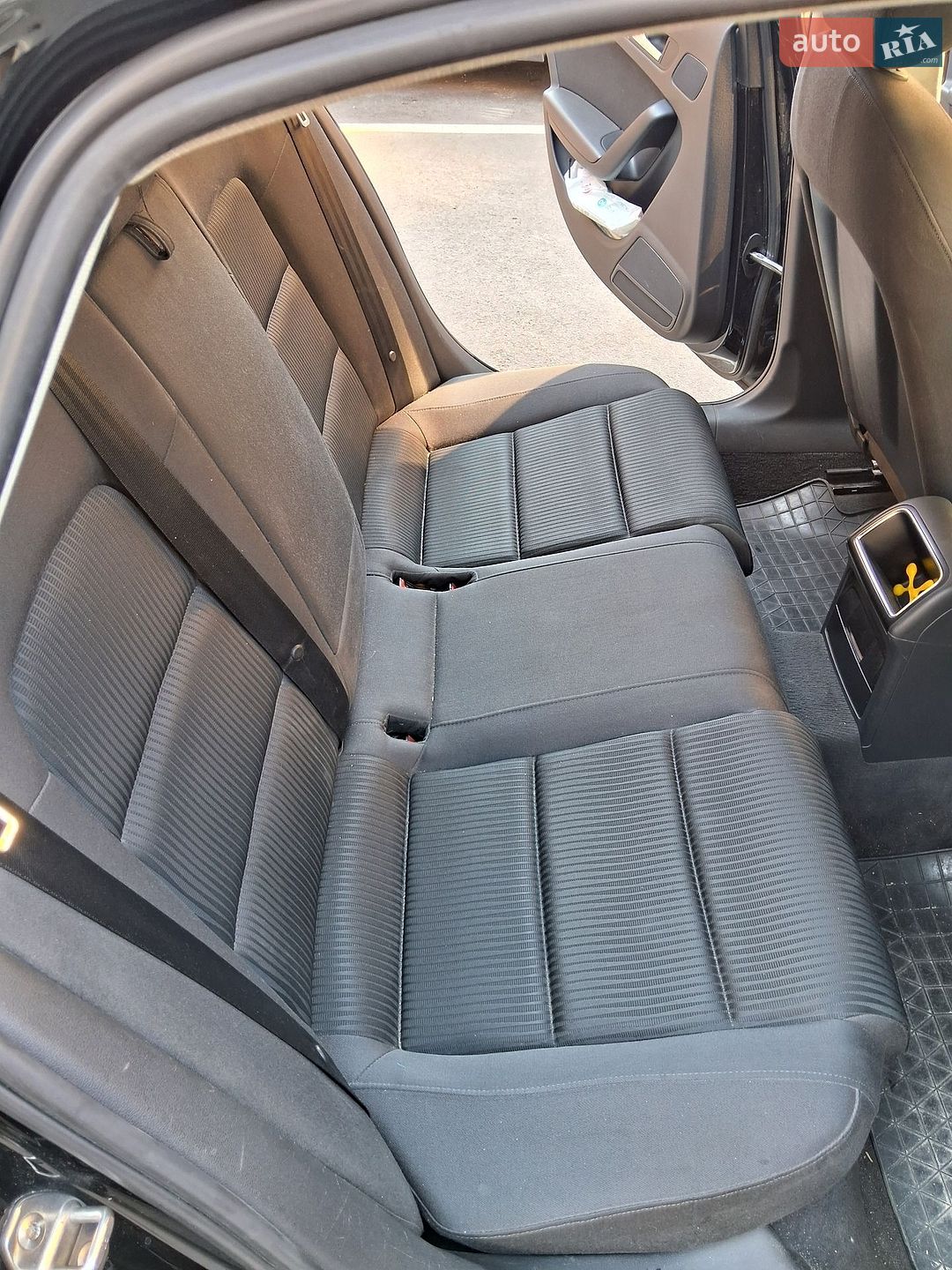 Audi A4 2010 VIN WAUZZZ8KXAA139424 фото оголошення 6 з 12