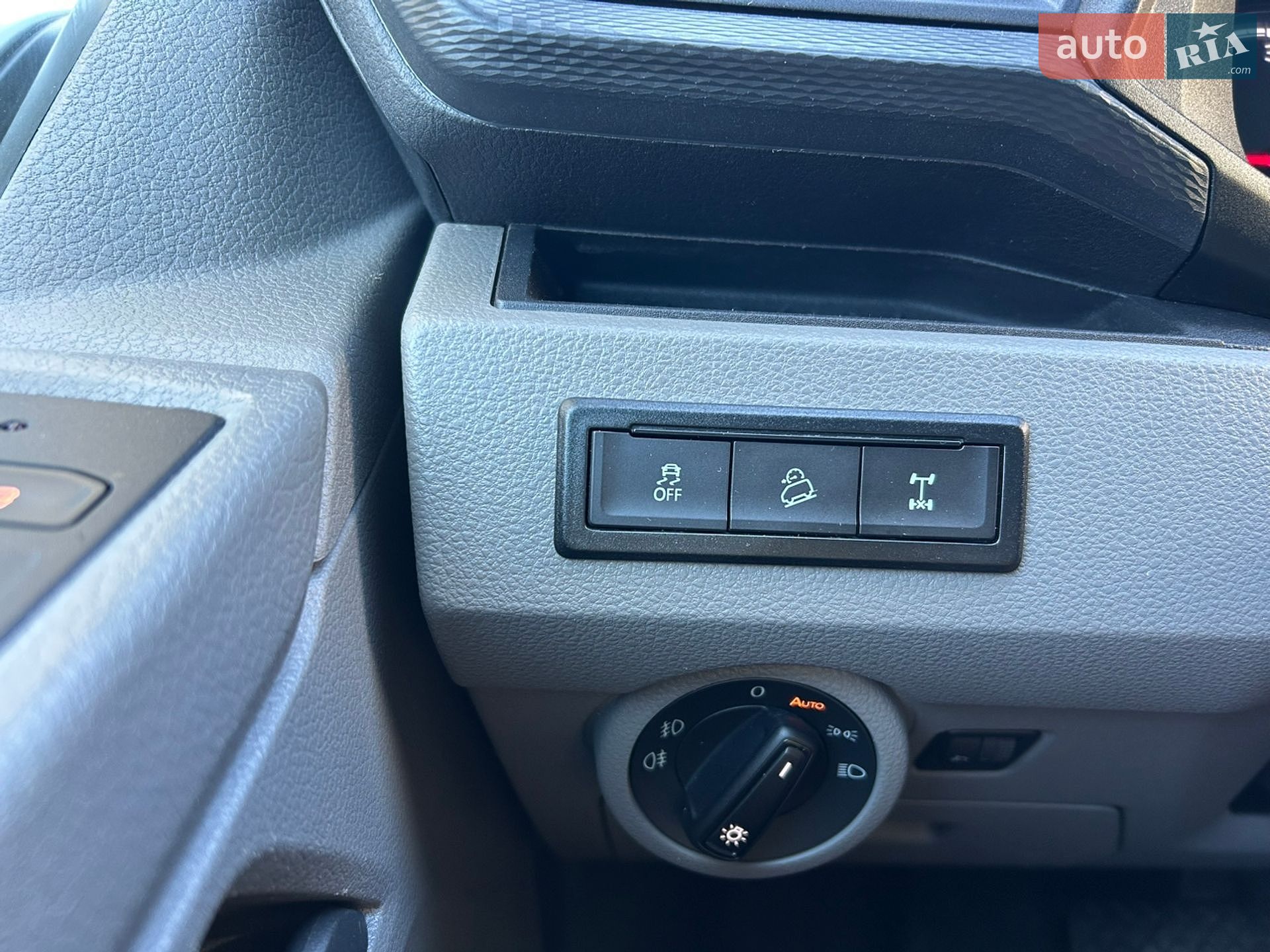 Volkswagen Transporter 2021 VIN WV1ZZZ7HZMH130014 фото оголошення 15 з 17