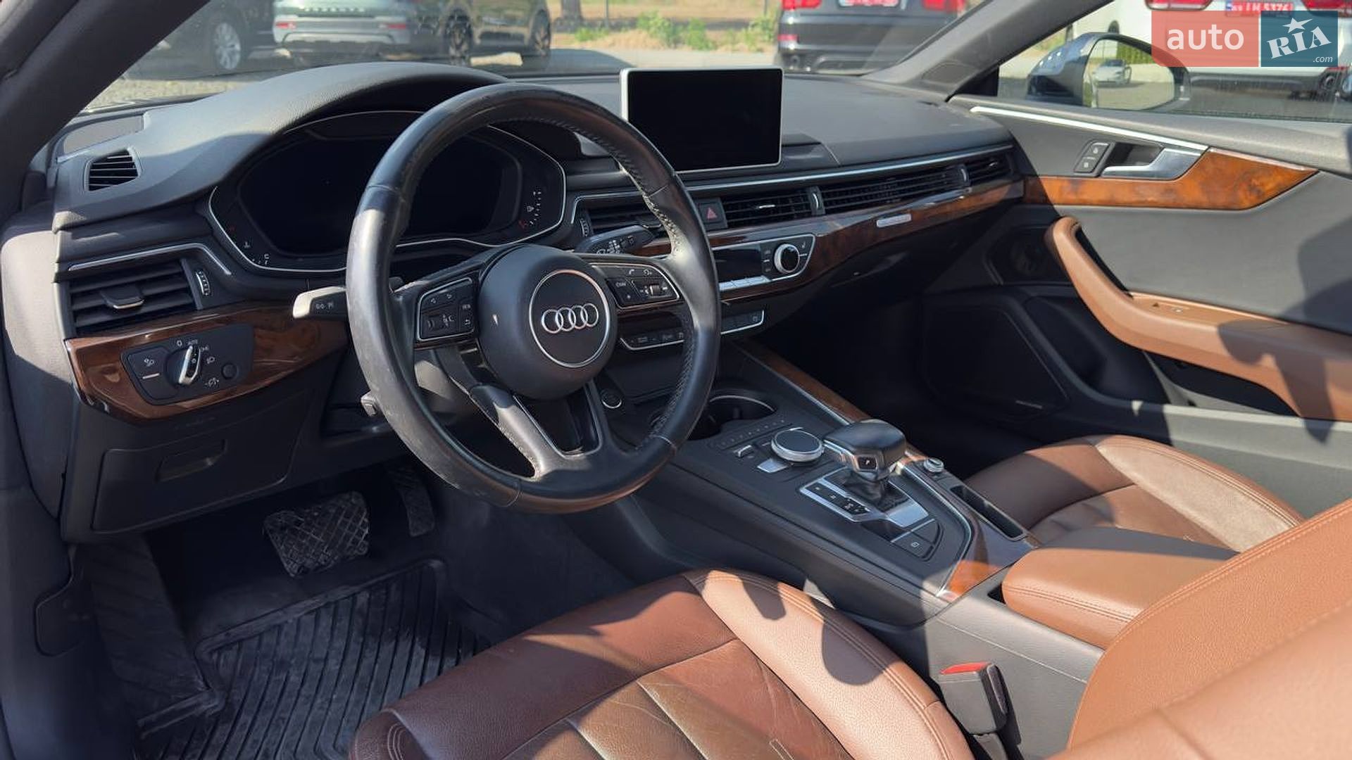 Audi A5 2016 VIN WAUPNAF57JA000871 фото оголошення 10 з 33