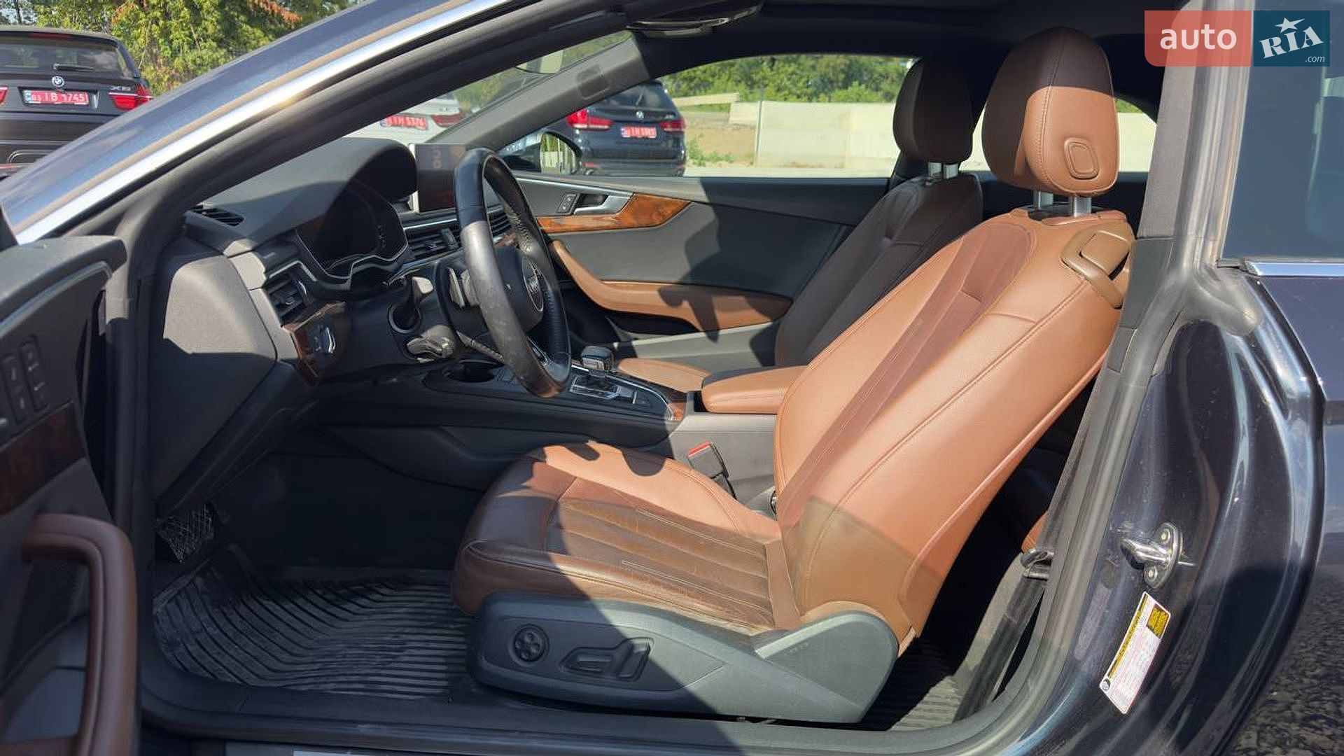 Audi A5 2016 VIN WAUPNAF57JA000871 фото оголошення 11 з 33