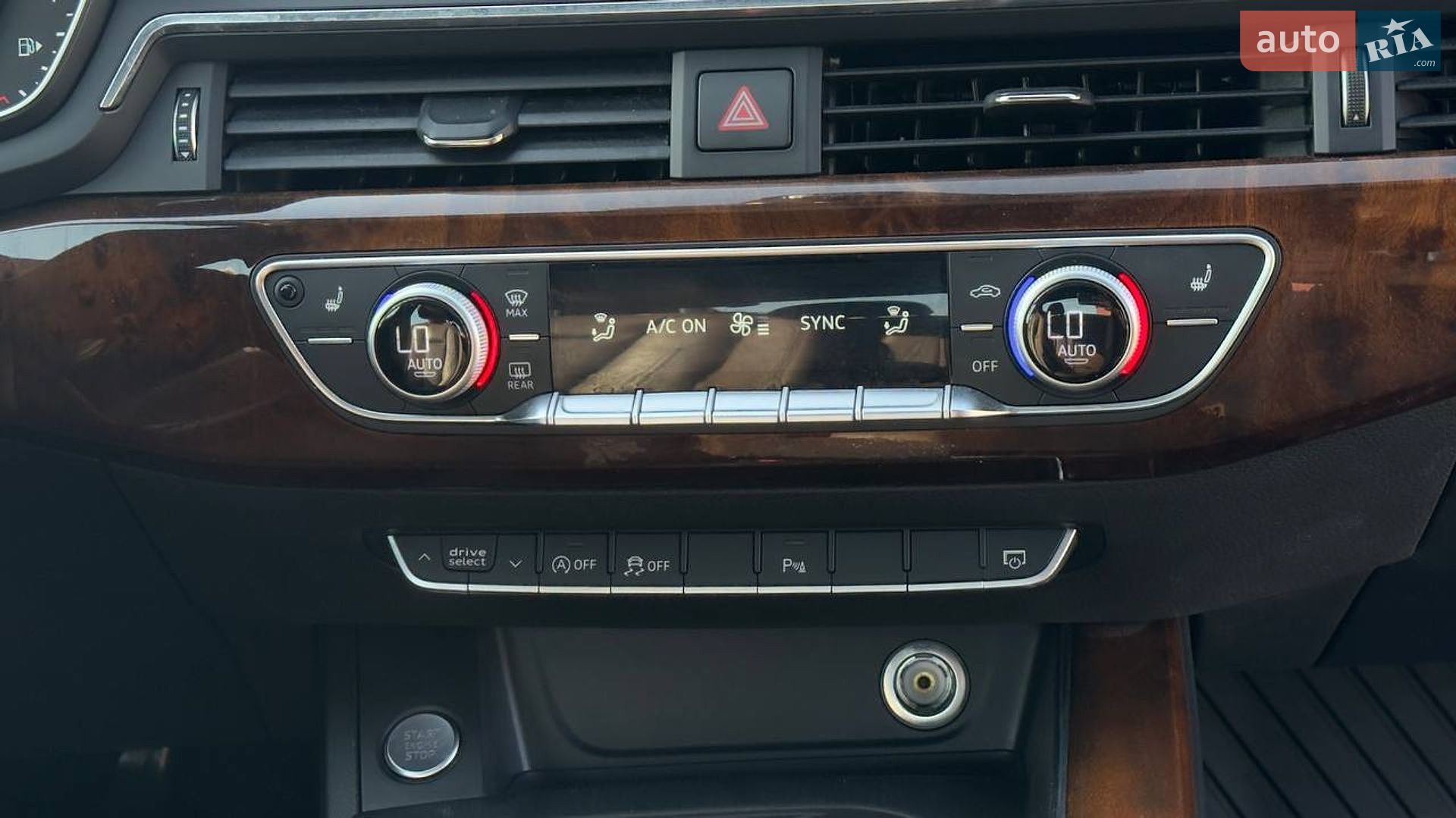 Audi A5 2016 VIN WAUPNAF57JA000871 фото оголошення 18 з 33