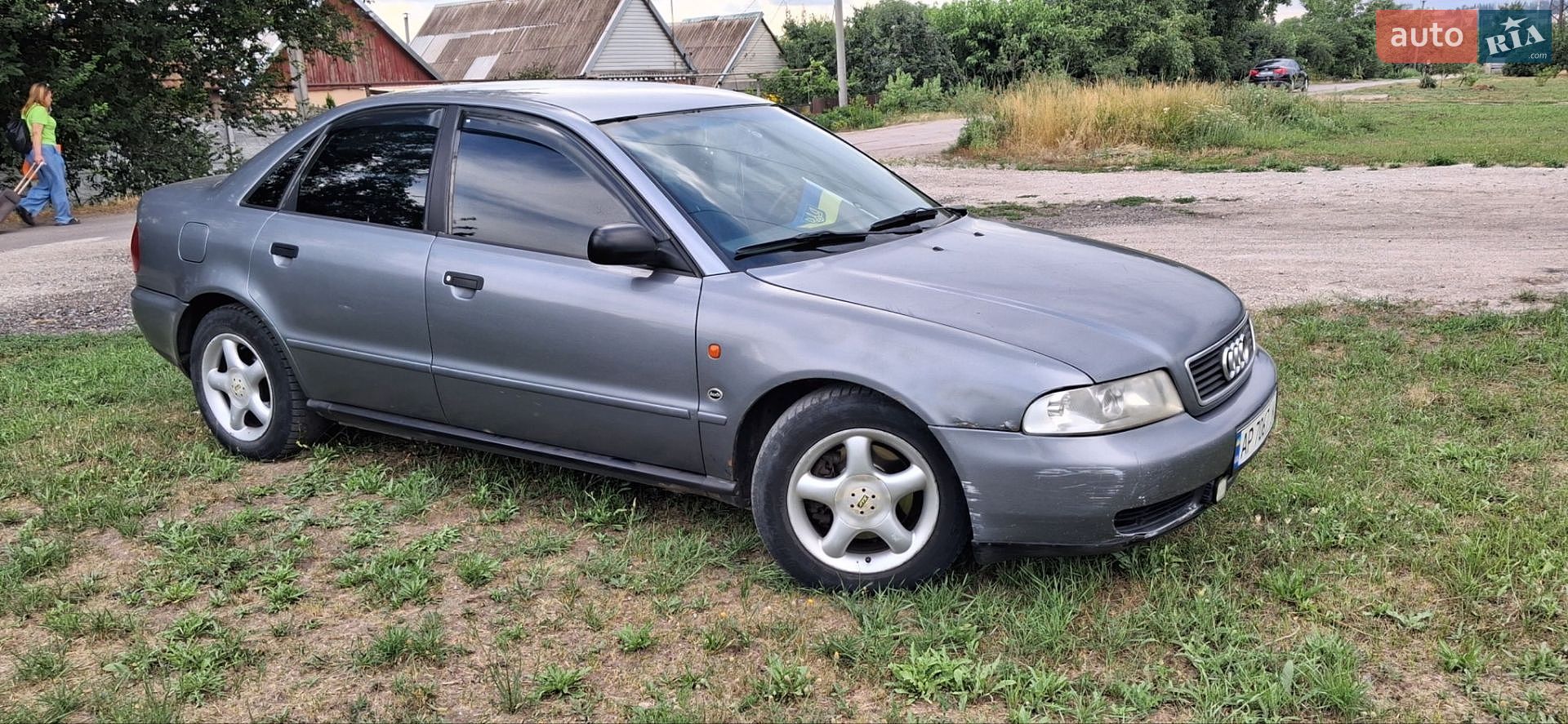 Audi A4 1996 VIN WAUZZZ8DZTA081736 фото оголошення 5 з 17