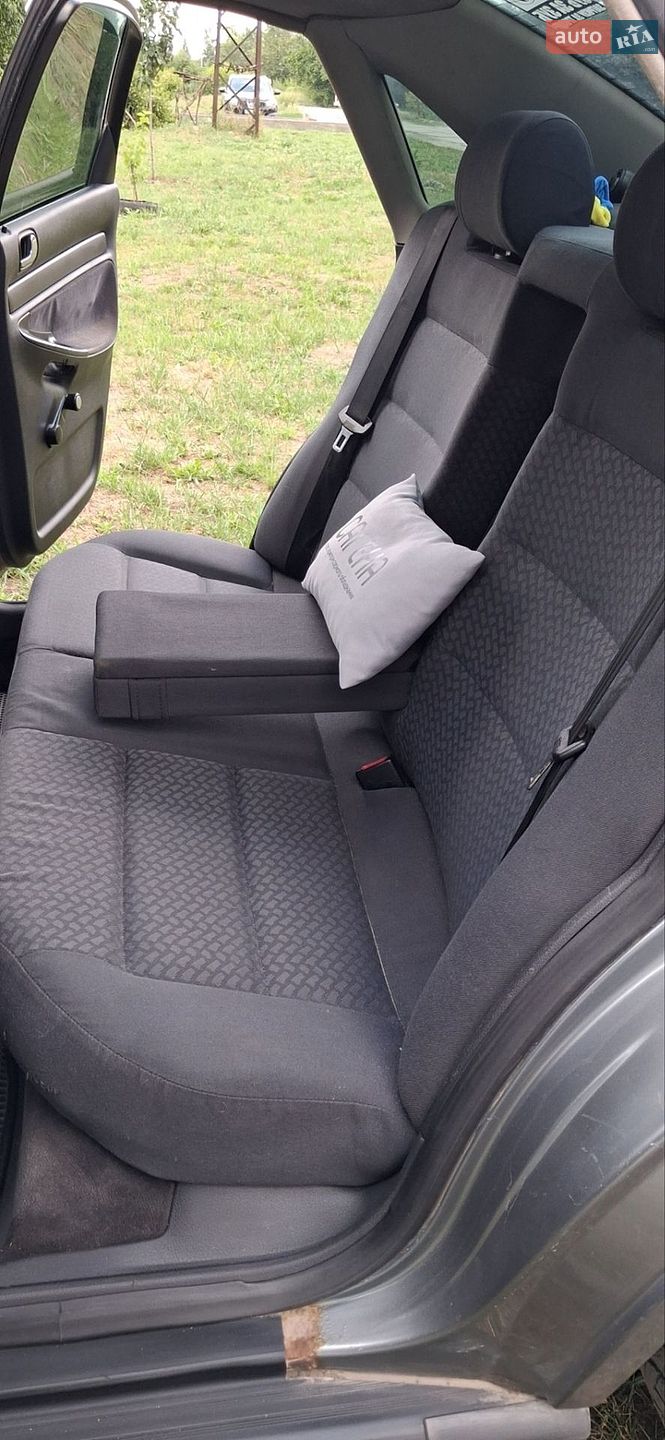 Audi A4 1996 VIN WAUZZZ8DZTA081736 фото оголошення 14 з 17