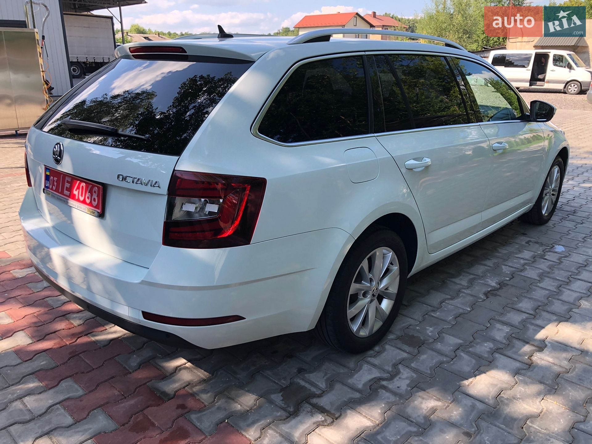 Skoda Octavia 2019 VIN TMBJJ7NE1K0108631 фото оголошення 10 з 35