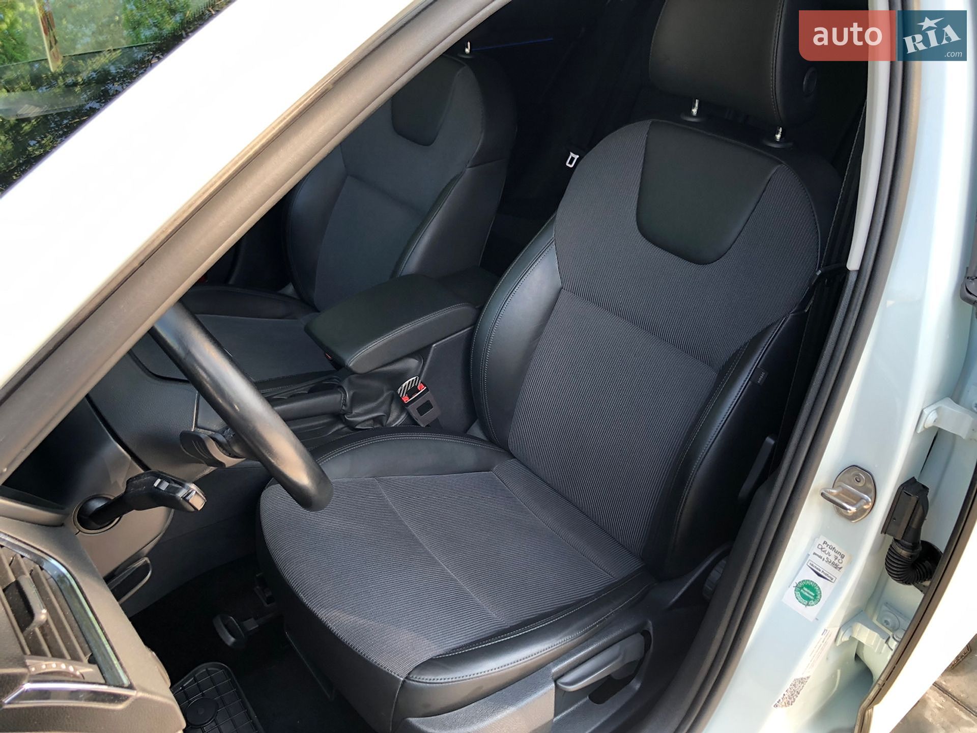 Skoda Octavia 2019 VIN TMBJJ7NE1K0108631 фото оголошення 17 з 35
