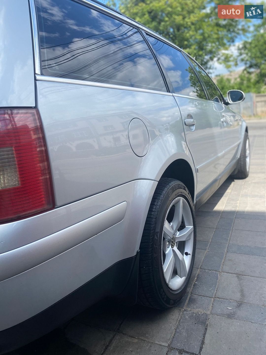 Volkswagen Passat 2000 VIN WVWZZZ3BZ1E113807 фото оголошення 5 з 11