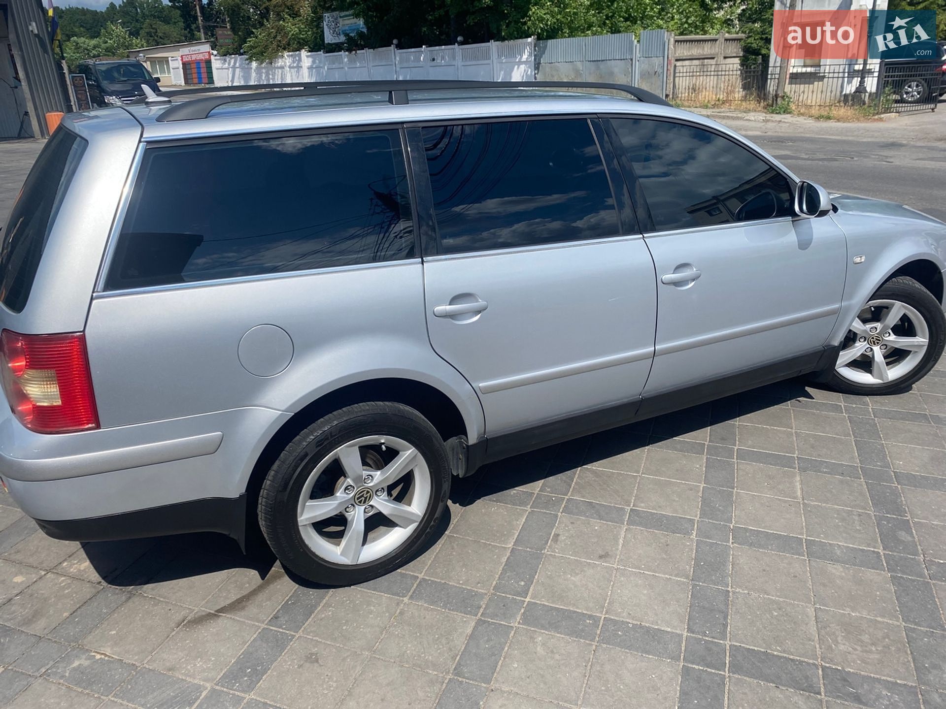 Volkswagen Passat 2000 VIN WVWZZZ3BZ1E113807 фото оголошення 3 з 11