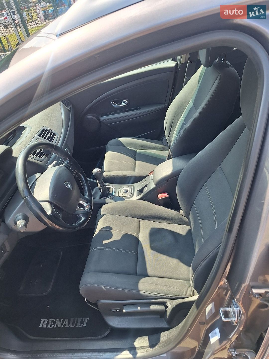 Renault Megane 2014 VIN VF1KZ140651427319 фото оголошення 8 з 18