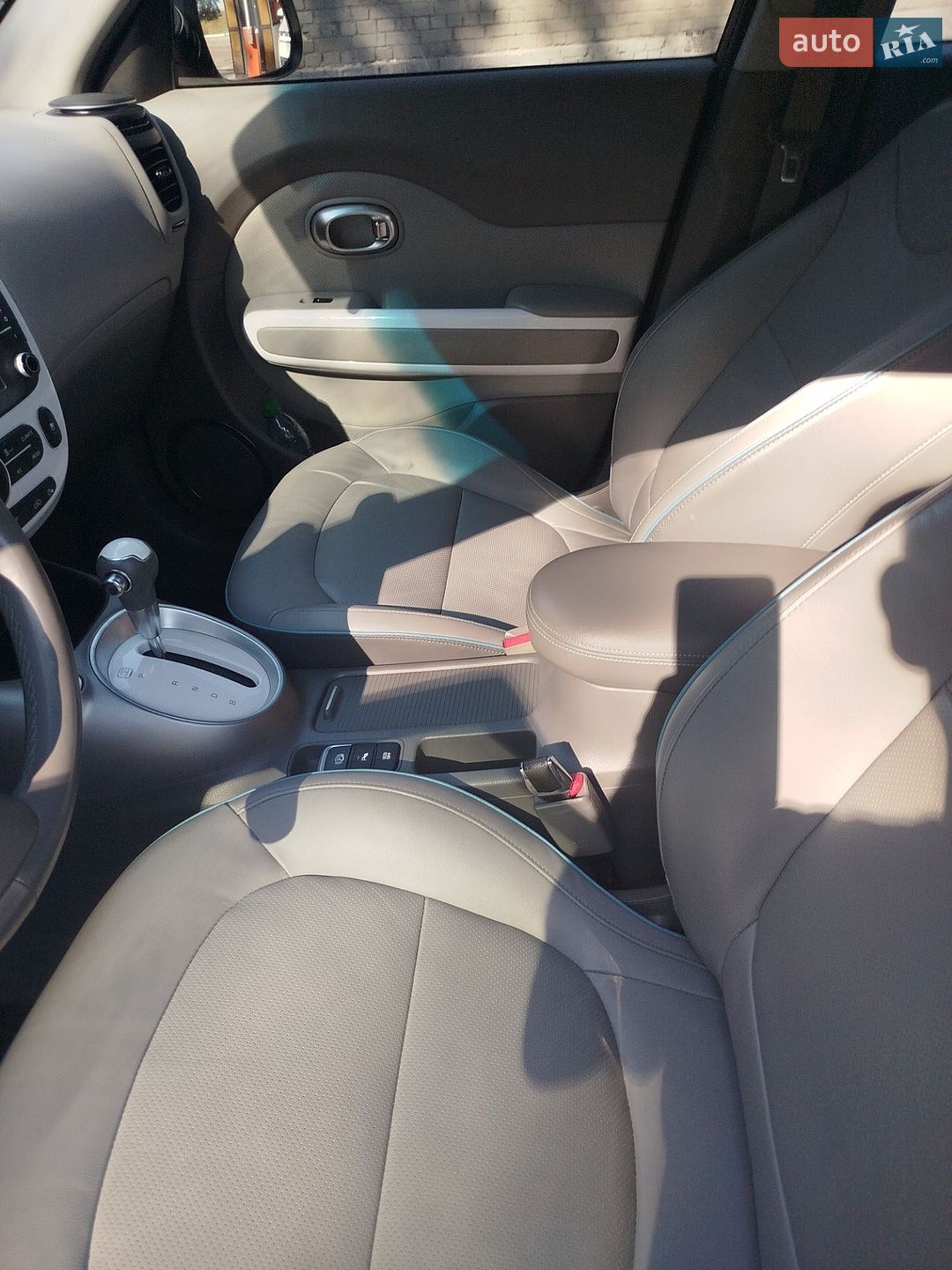 Kia Soul 2017 VIN KNAJX81EFJ7027851 фото оголошення 18 з 29