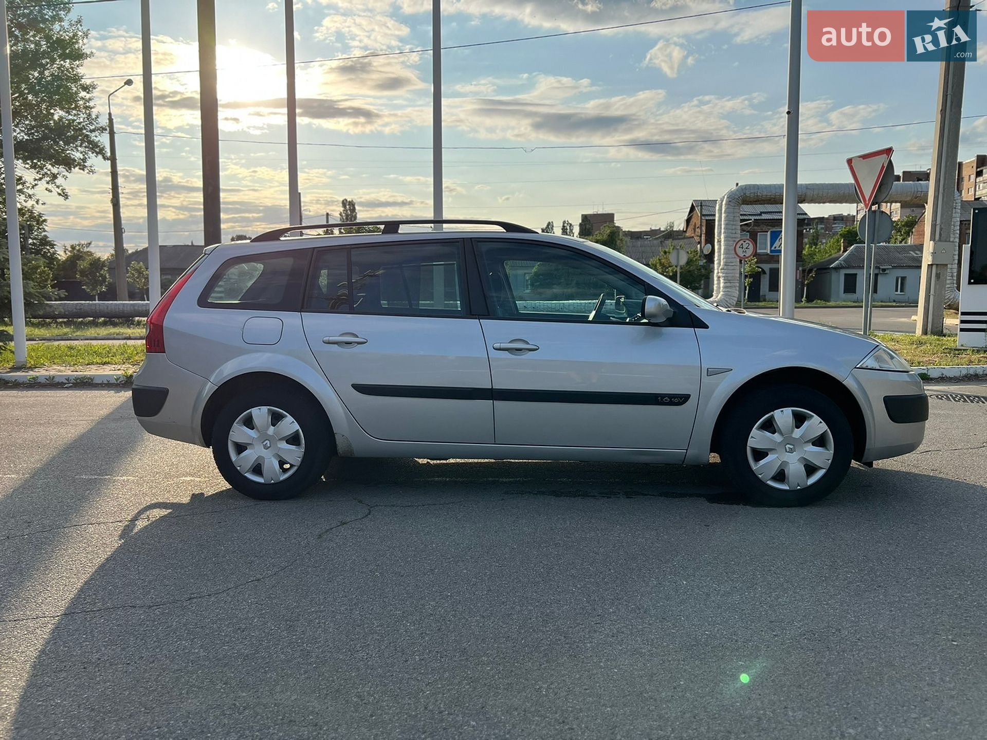 Renault Megane 2005 VIN VF1KM0J0H32343040 фото оголошення 4 з 31