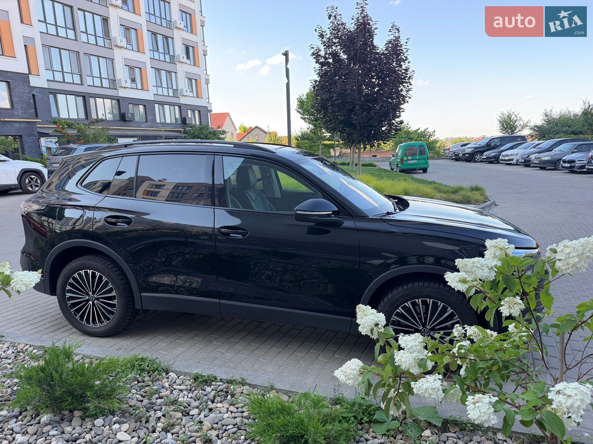 Volkswagen Tiguan 2025 VIN WVGZZZCT7SW041101 фото оголошення 4 з 14