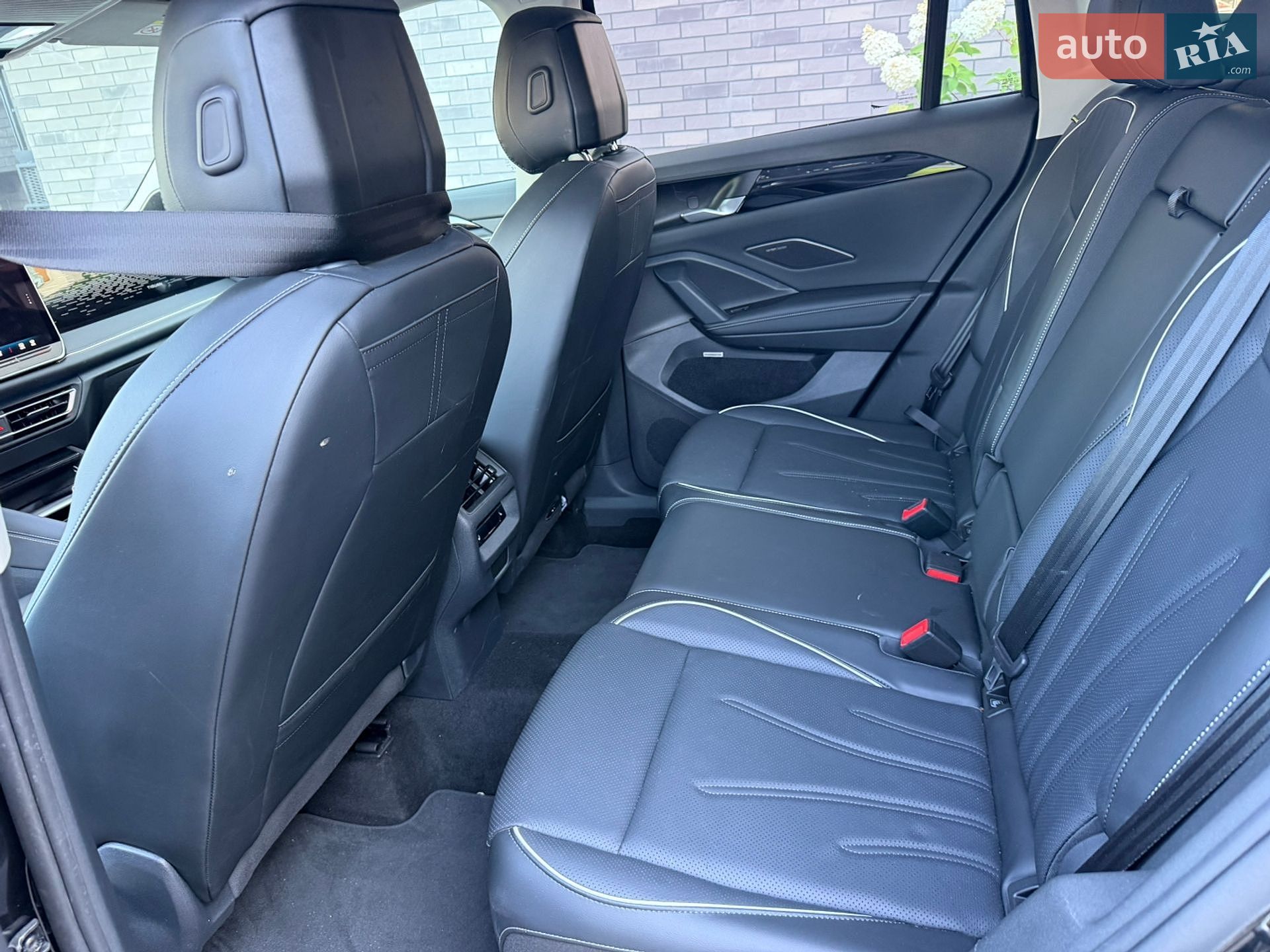 Volkswagen Tiguan 2025 VIN WVGZZZCT7SW041101 фото оголошення 10 з 14