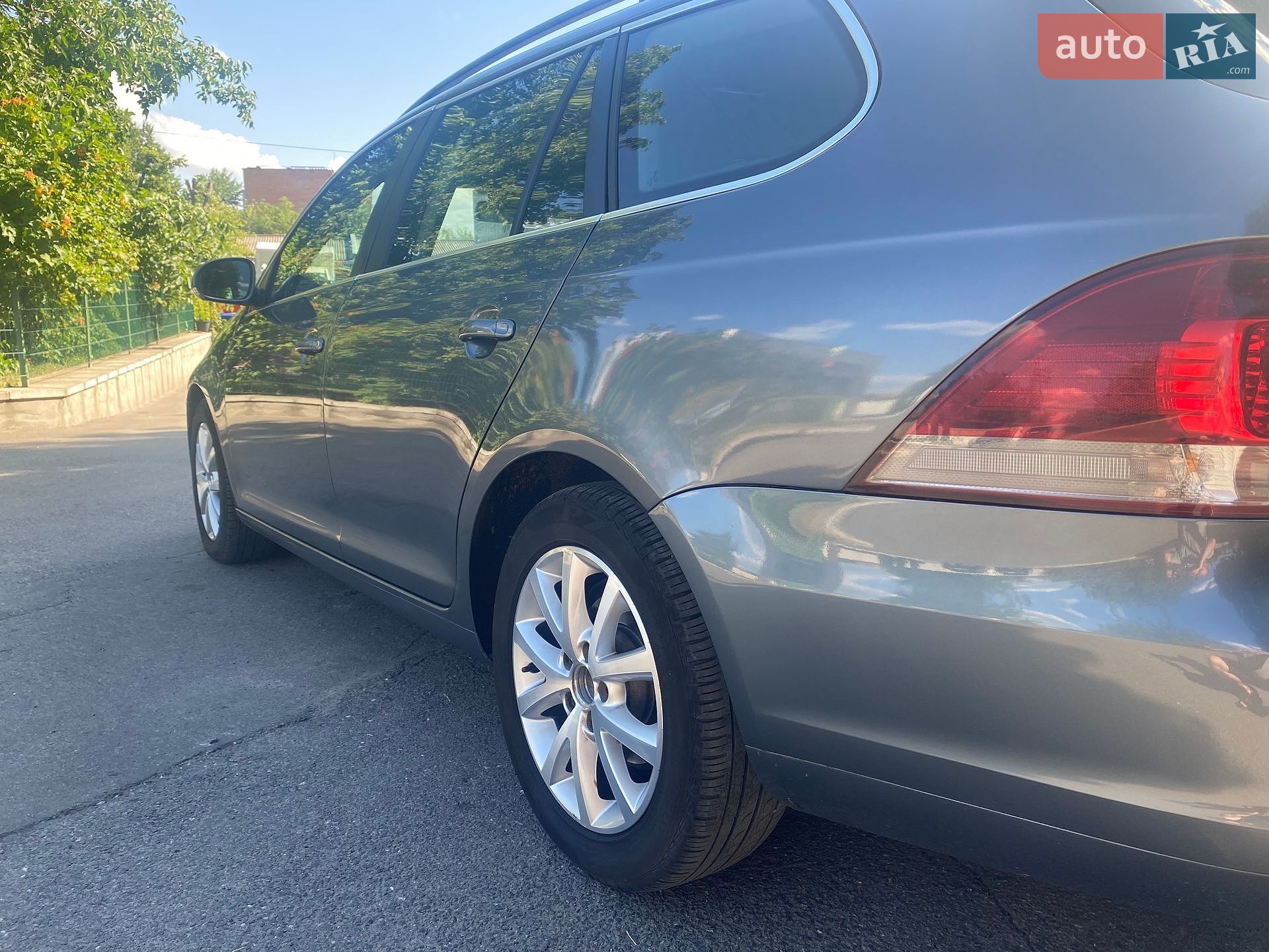 Volkswagen Golf 2010 VIN WVWZZZ1KZAM653728 фото оголошення 12 з 65