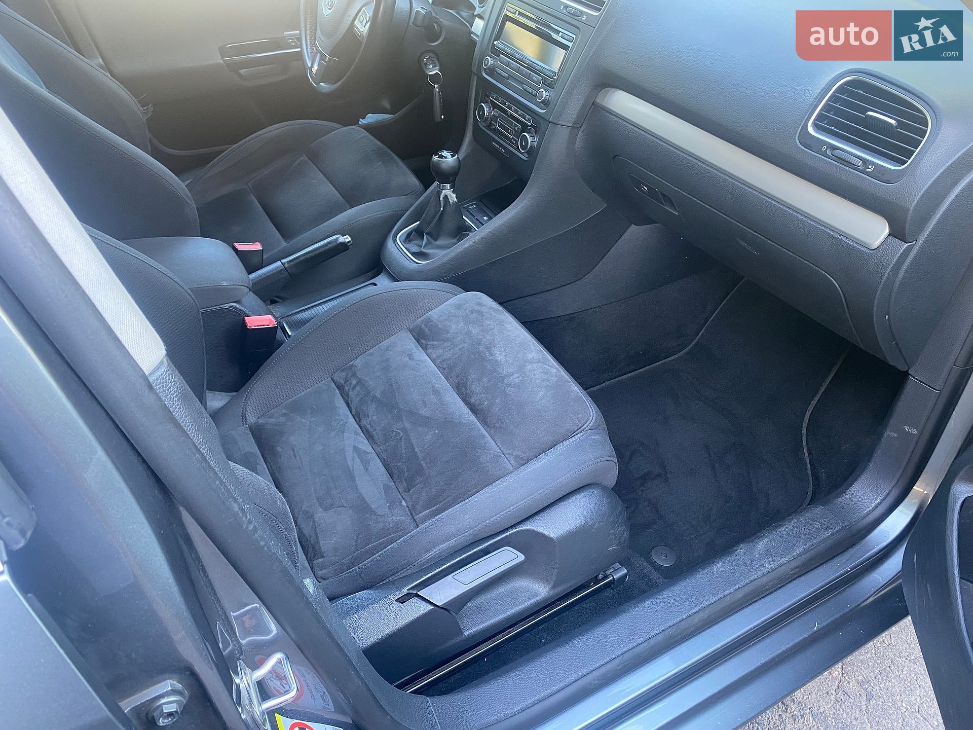 Volkswagen Golf 2010 VIN WVWZZZ1KZAM653728 фото оголошення 34 з 65