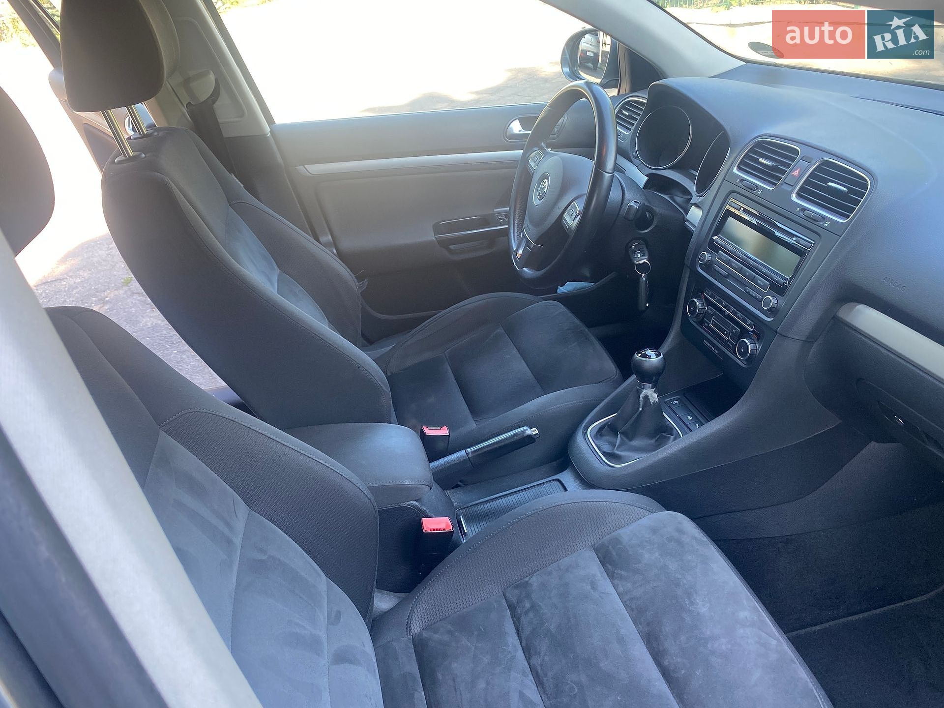 Volkswagen Golf 2010 VIN WVWZZZ1KZAM653728 фото оголошення 36 з 65