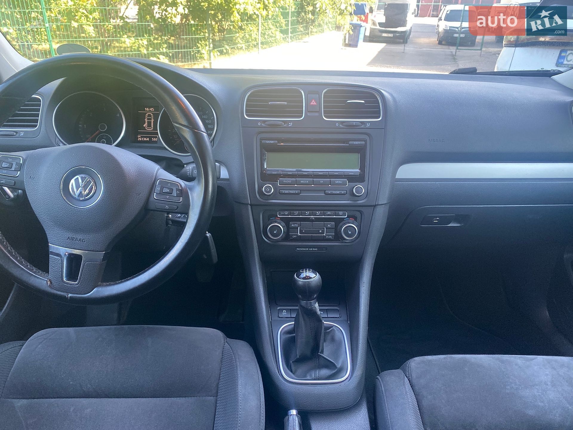 Volkswagen Golf 2010 VIN WVWZZZ1KZAM653728 фото оголошення 37 з 65