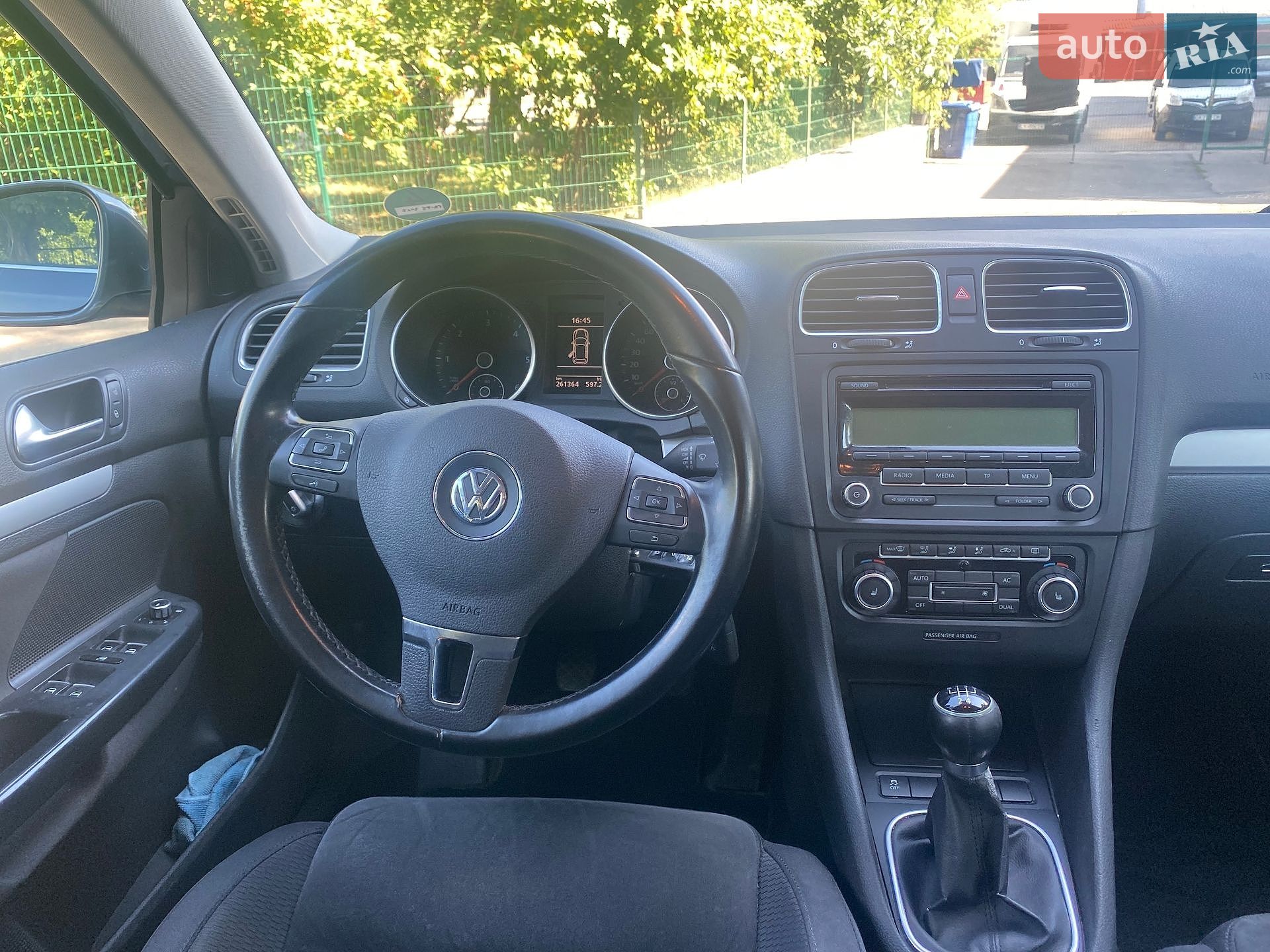 Volkswagen Golf 2010 VIN WVWZZZ1KZAM653728 фото оголошення 39 з 65