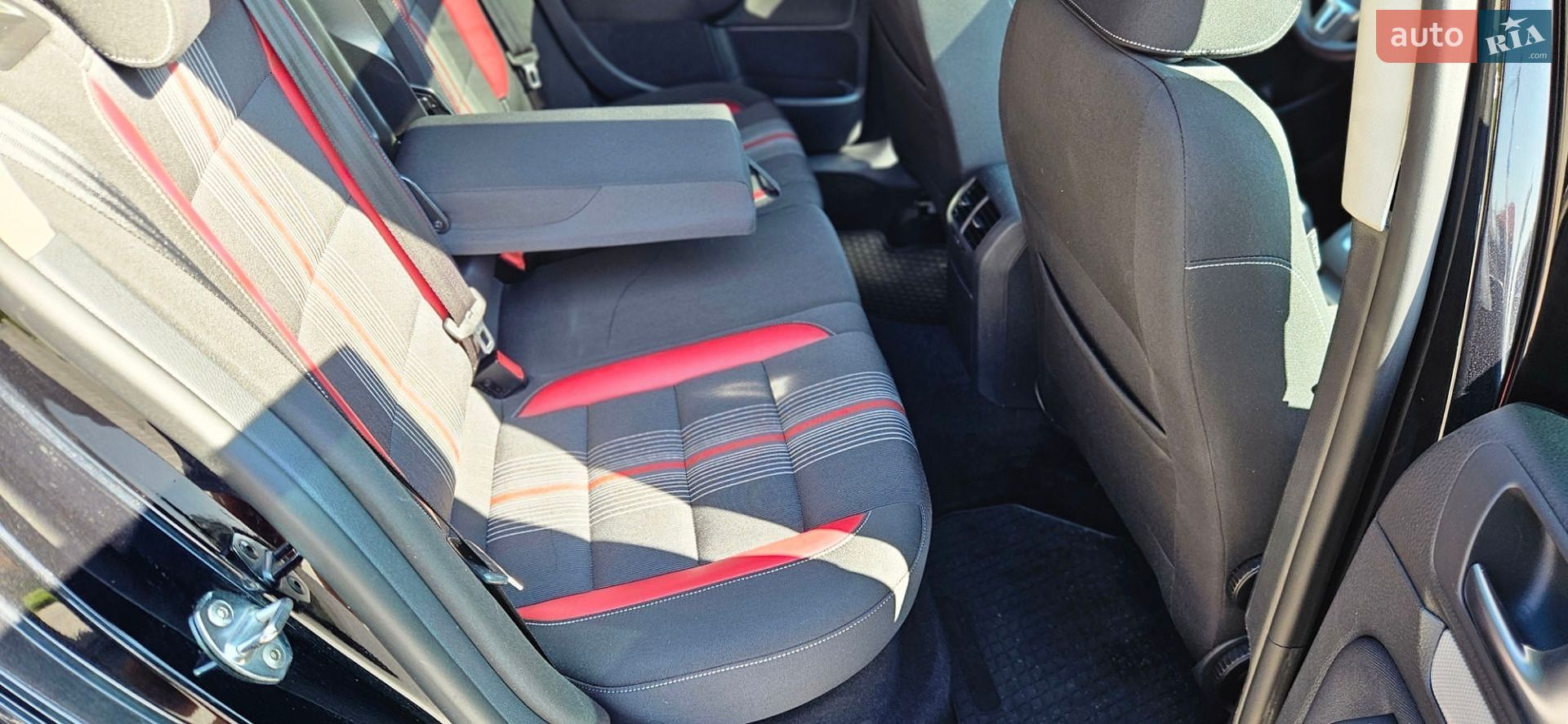 Volkswagen Golf 2013 VIN WVWZZZ1KZDM617923 фото оголошення 46 з 96