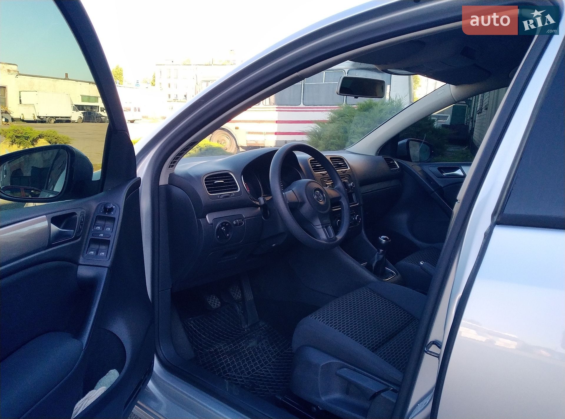 Volkswagen Golf 2010 VIN WVWZZZ1KZAW423492 фото оголошення 5 з 18