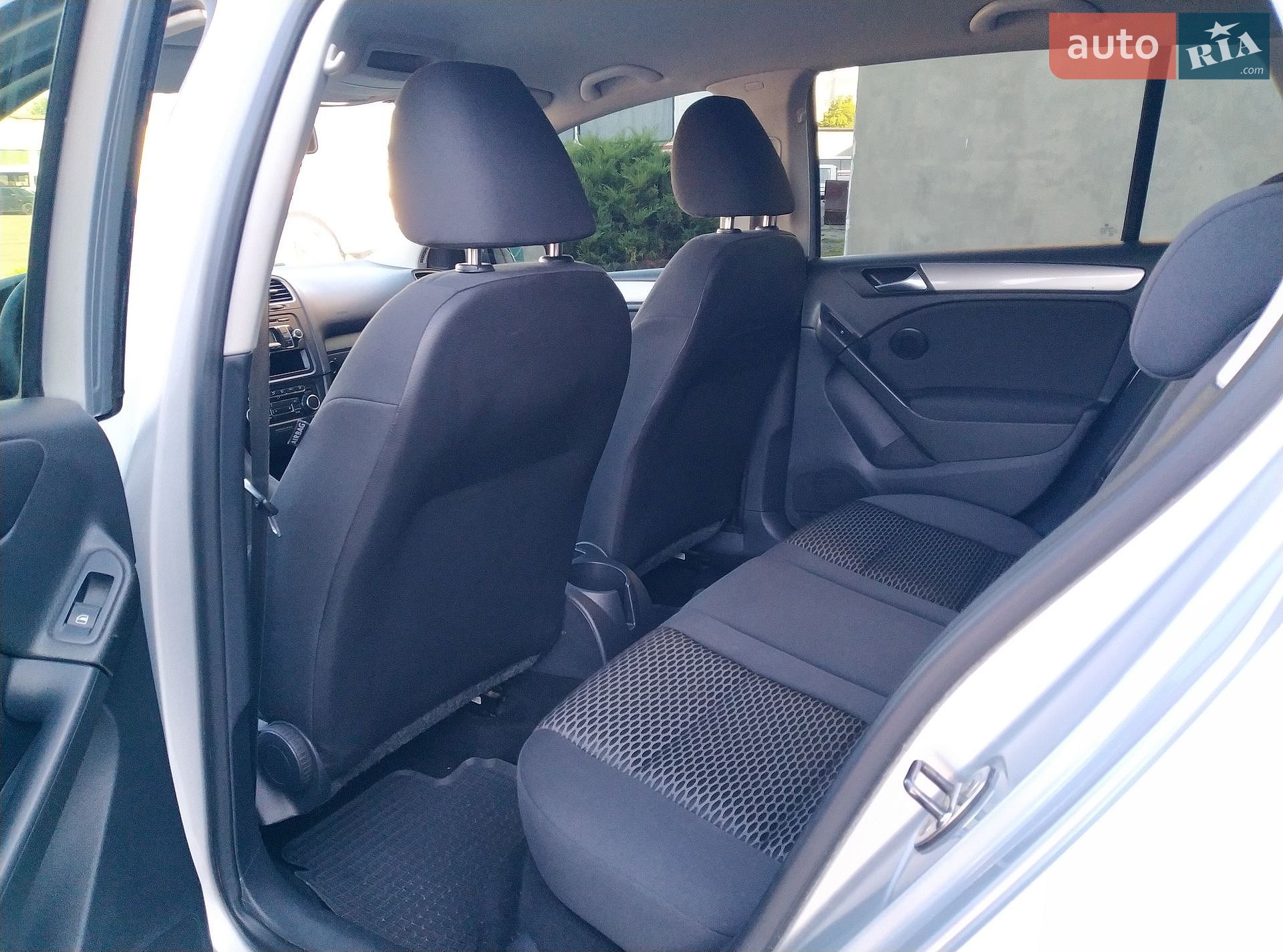 Volkswagen Golf 2010 VIN WVWZZZ1KZAW423492 фото оголошення 6 з 18