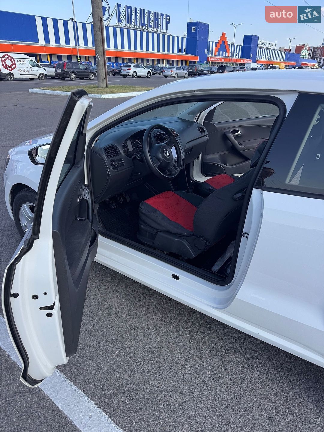 Volkswagen Polo 2013 VIN WVWZZZ6RZEY049286 фото оголошення 2 з 10