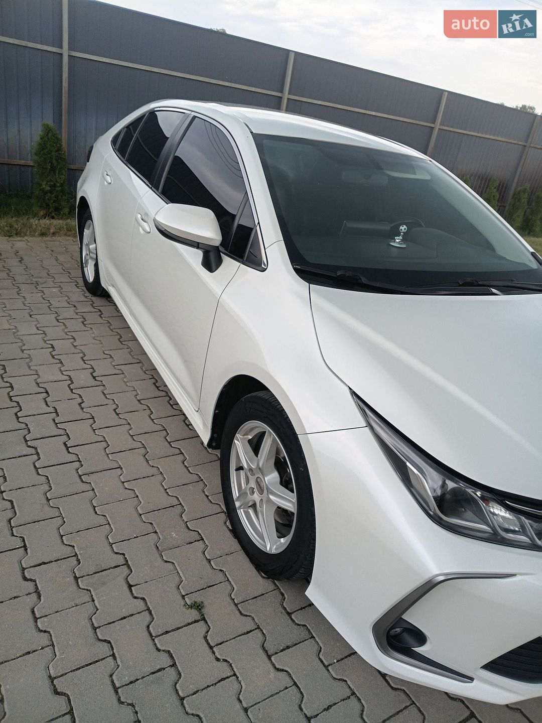 Toyota Corolla 2019 VIN NMTBE4BE60R004687 фото оголошення 4 з 24