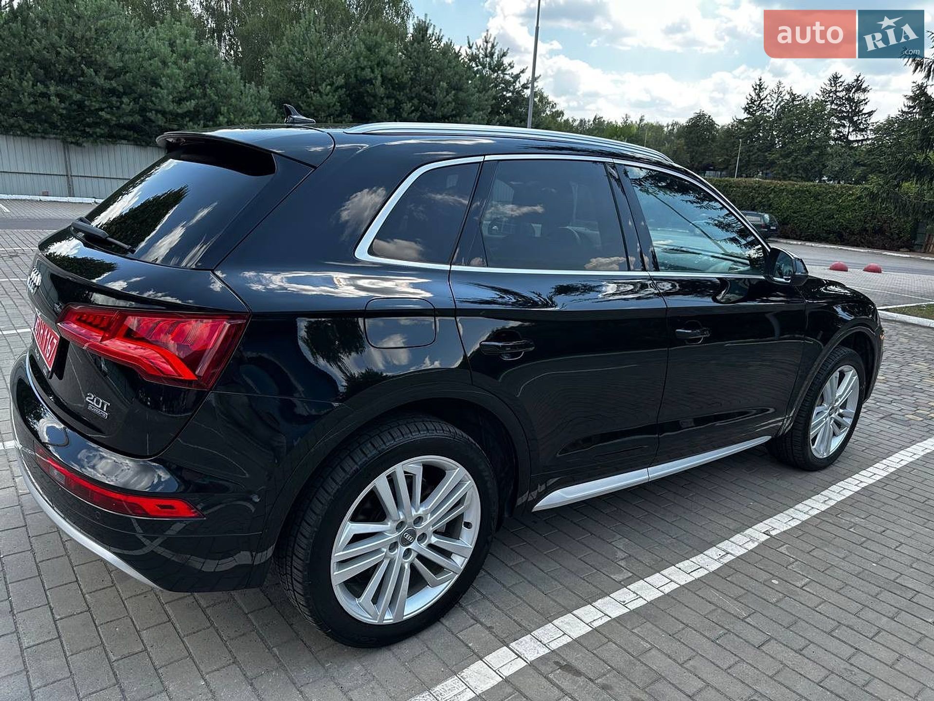 Audi Q5 2018 VIN WA1BNAFY9J2209329 фото оголошення 22 з 78