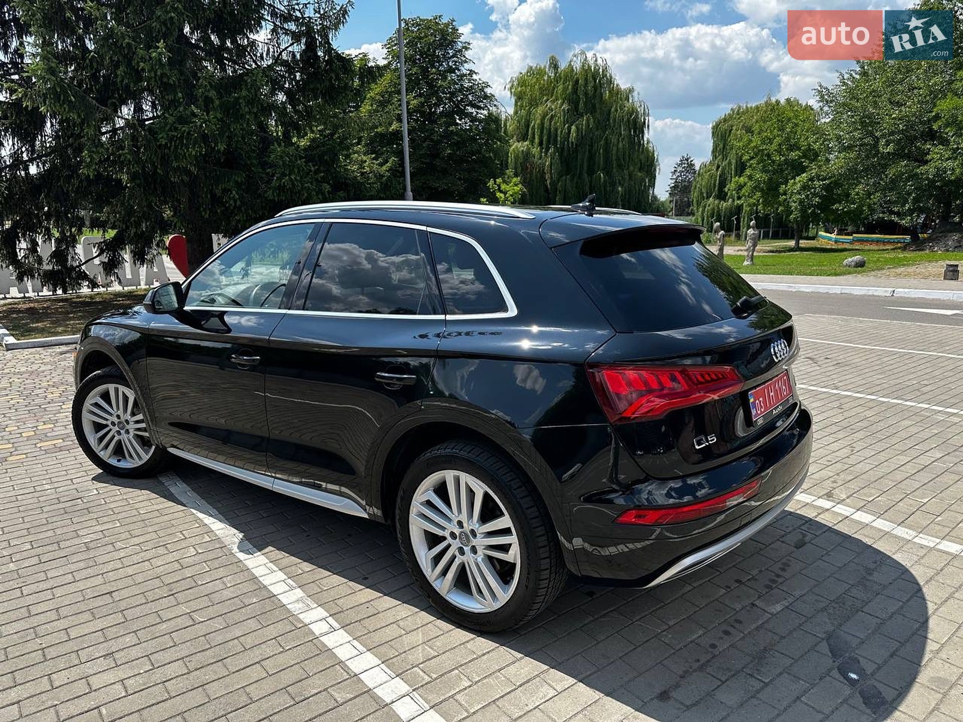 Audi Q5 2018 VIN WA1BNAFY9J2209329 фото оголошення 26 з 78