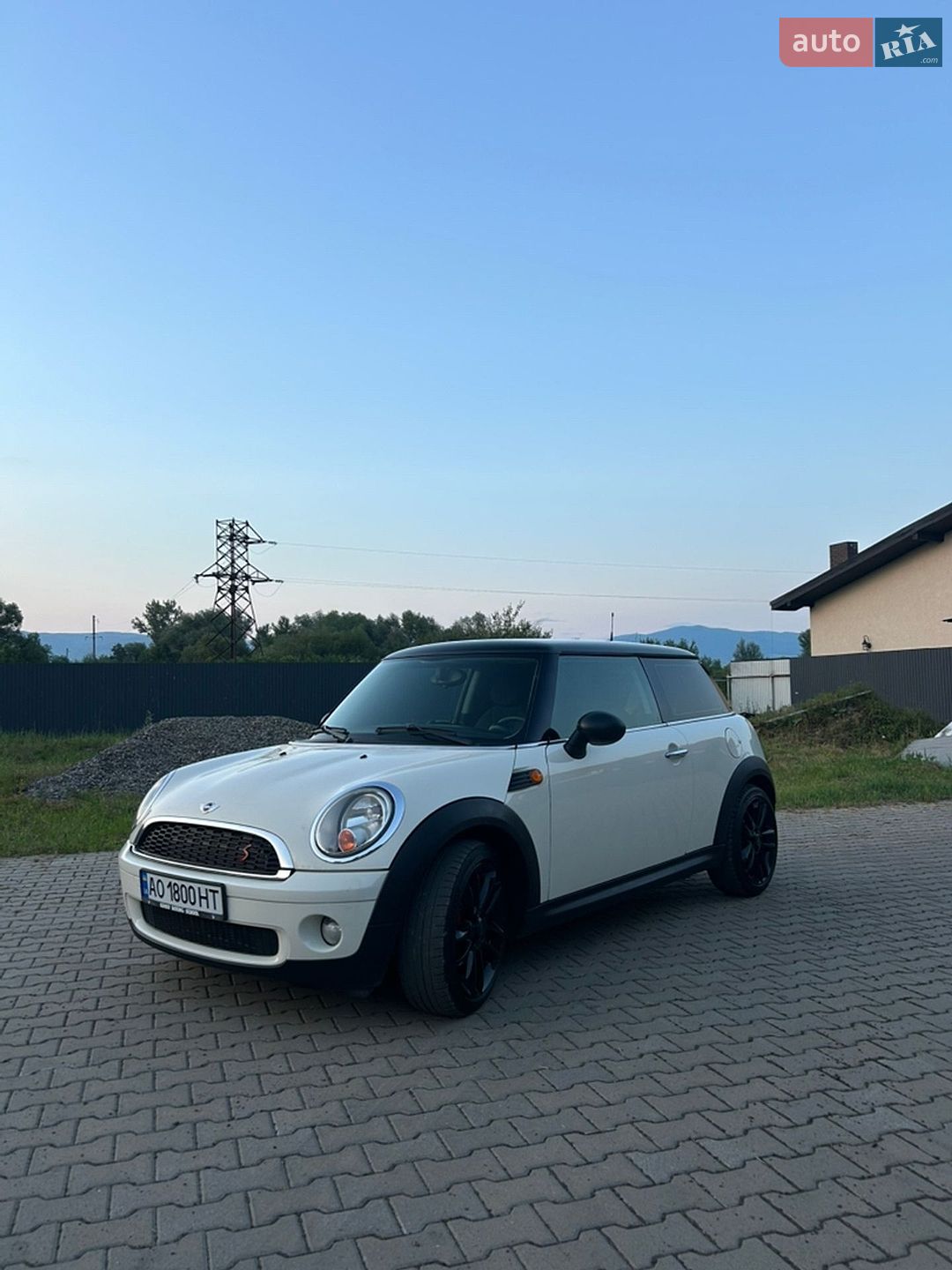Mini Clubman 2010 VIN WMWME31040TX14065 фото оголошення 2 з 21