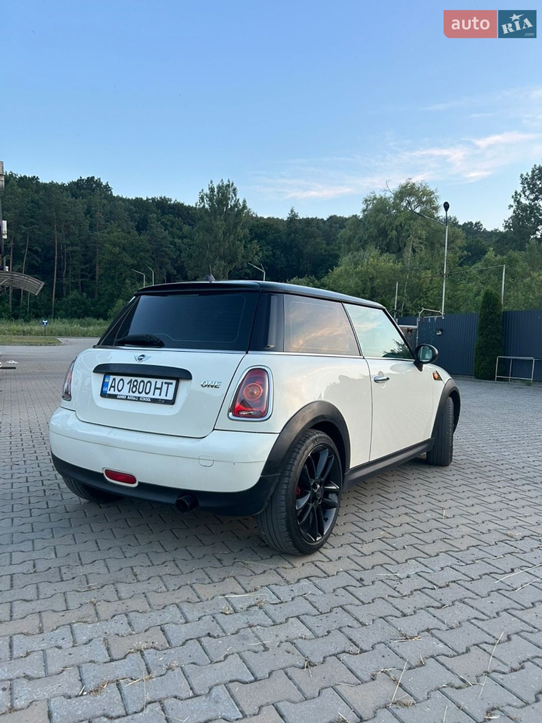 Mini Clubman 2010 VIN WMWME31040TX14065 фото оголошення 3 з 21
